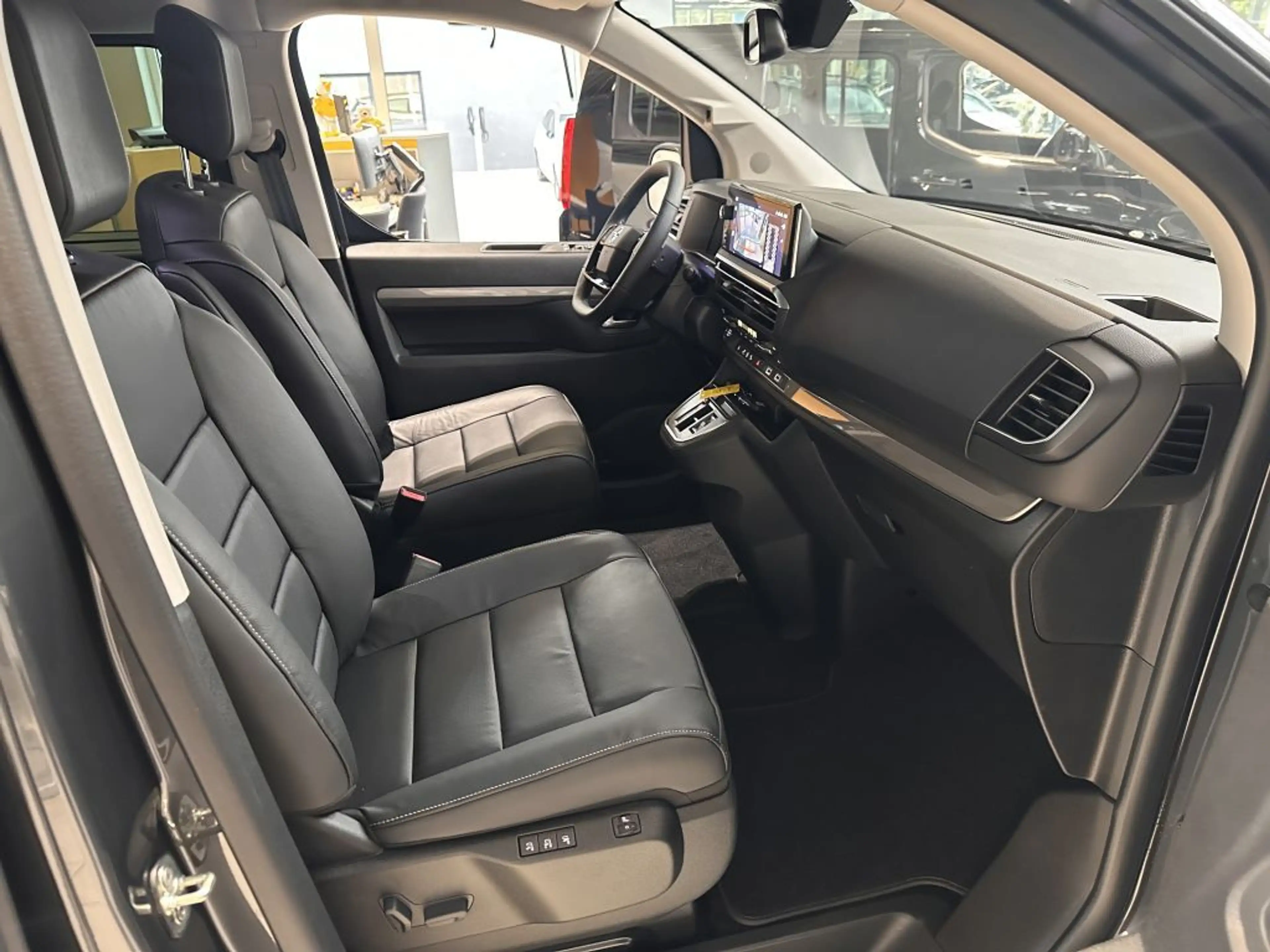 Opel Zafira 2.2 D XL  +AHK+STANDHZ.+ 7 Sitzer — photo 4