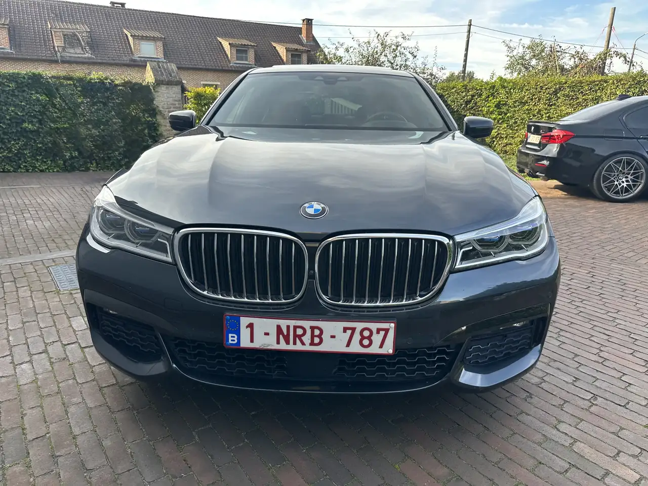 BMW 730