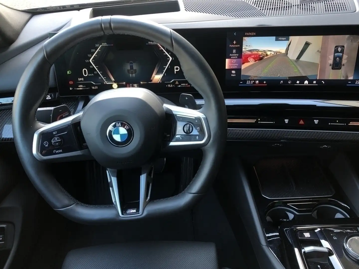 BMW 520 d xDrive SAG M Sport AHK/SHZ/LHZ/S-LÜFT/hk AHK/SHZ Schwarz - 2