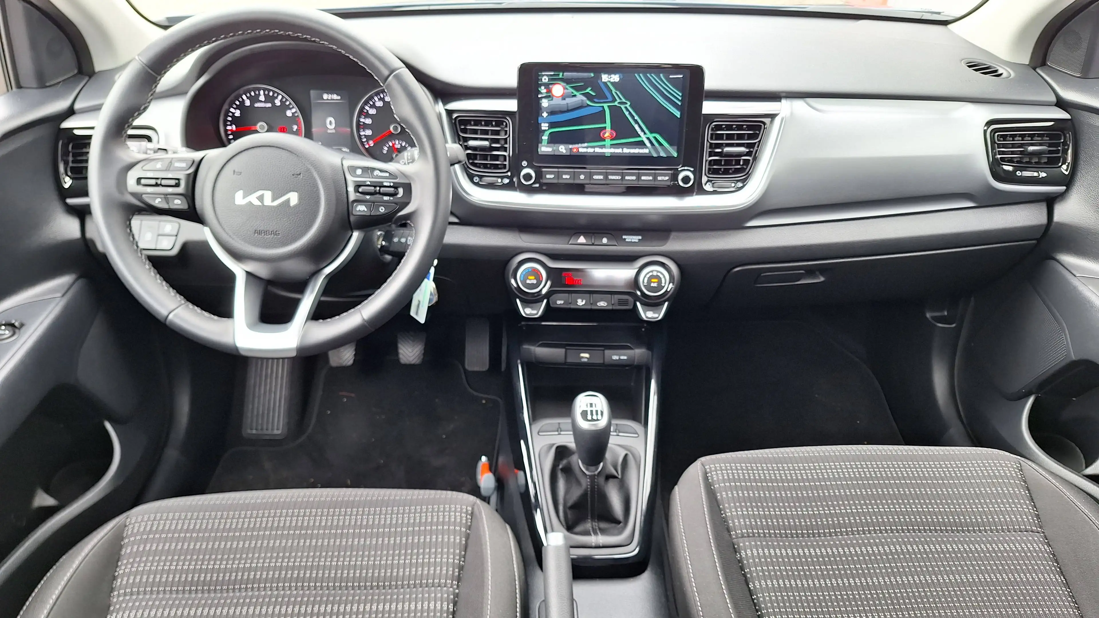 Kia Stonic 1.0 T-GDi MHEV Dynamic Plus Line NED AUTO — photo 4