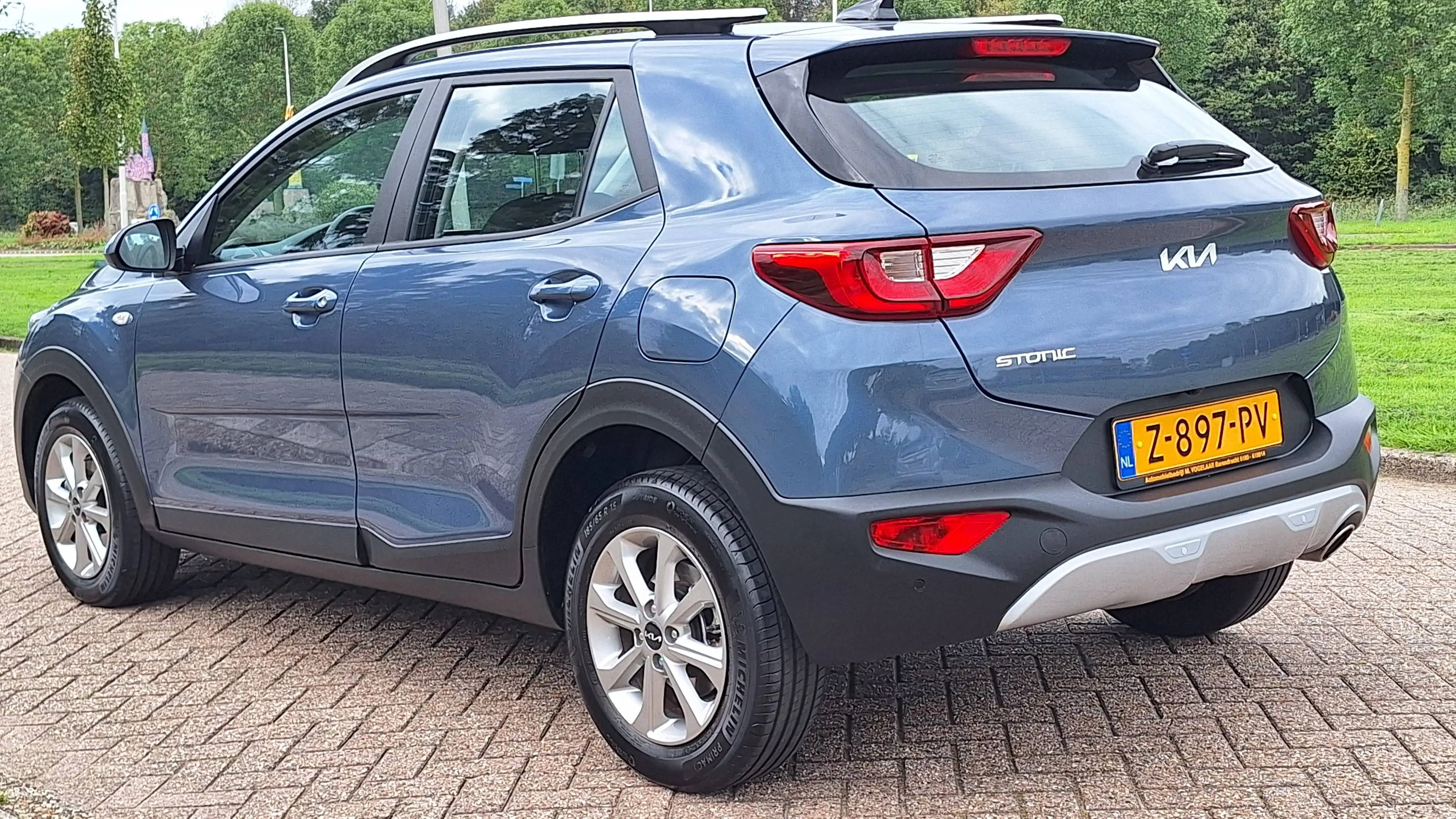 Kia Stonic 1.0 T-GDi MHEV Dynamic Plus Line NED AUTO — photo 12