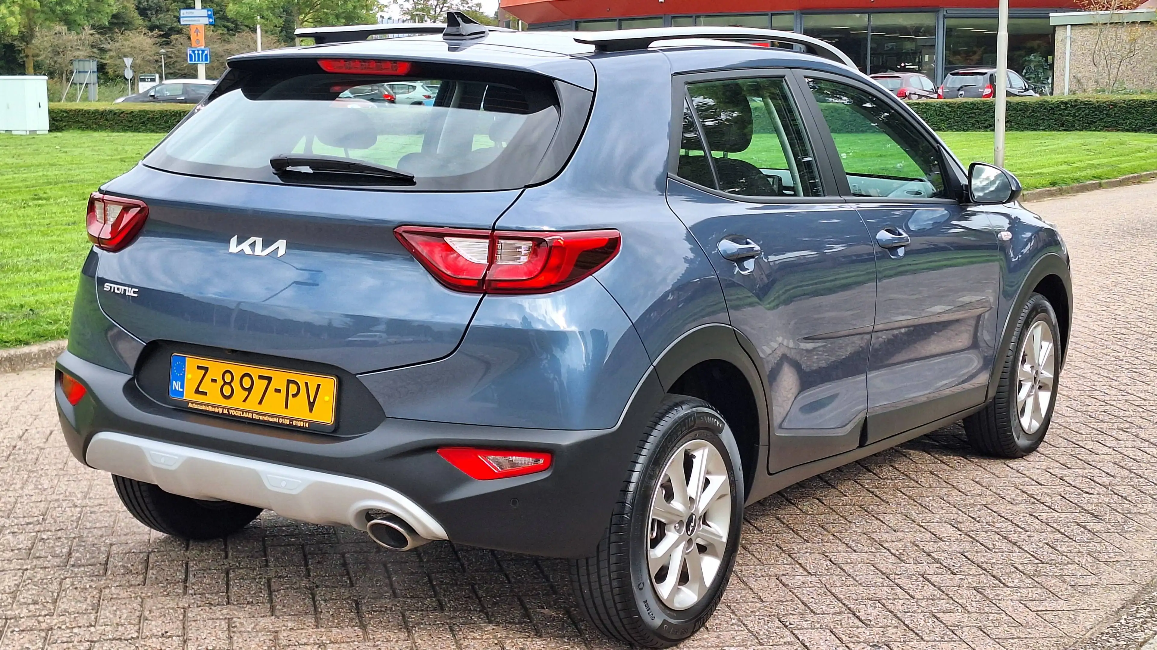 Kia Stonic 1.0 T-GDi MHEV Dynamic Plus Line NED AUTO — photo 3