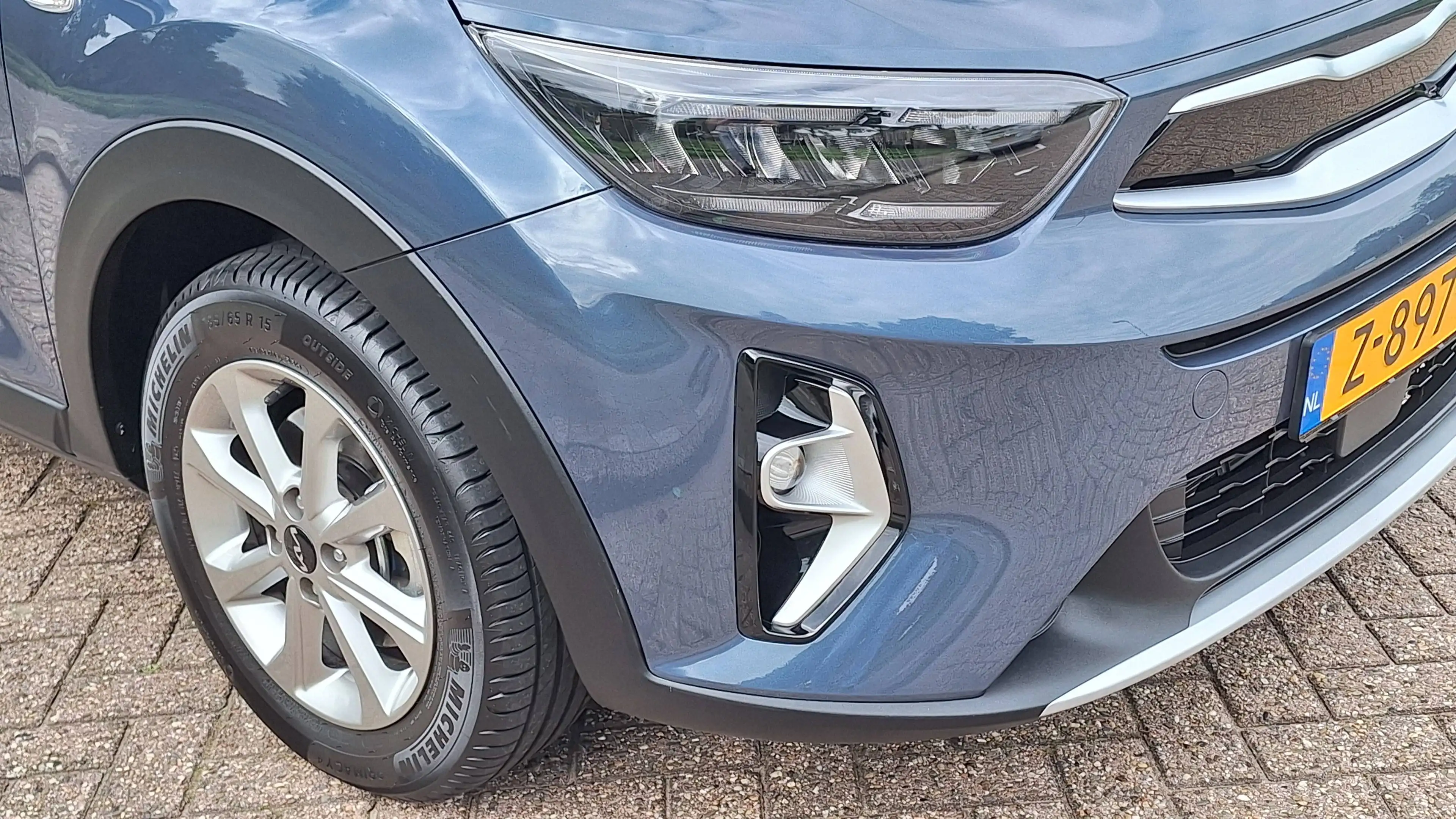 Kia Stonic 1.0 T-GDi MHEV Dynamic Plus Line NED AUTO — photo 9