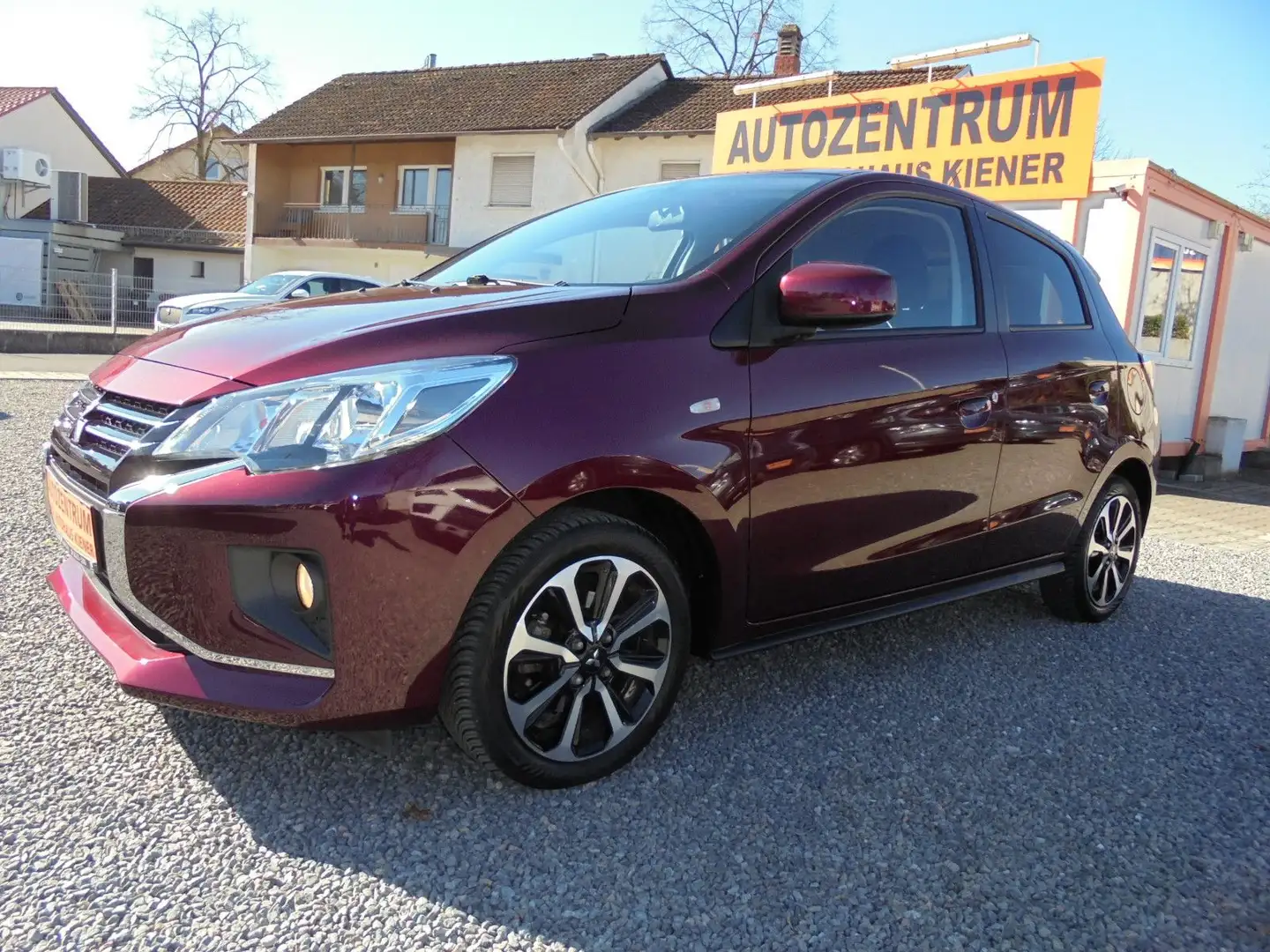 Mitsubishi Space Star Select+ Klima*Kamera*Sitzh*Bluet*USB Rojo - 1