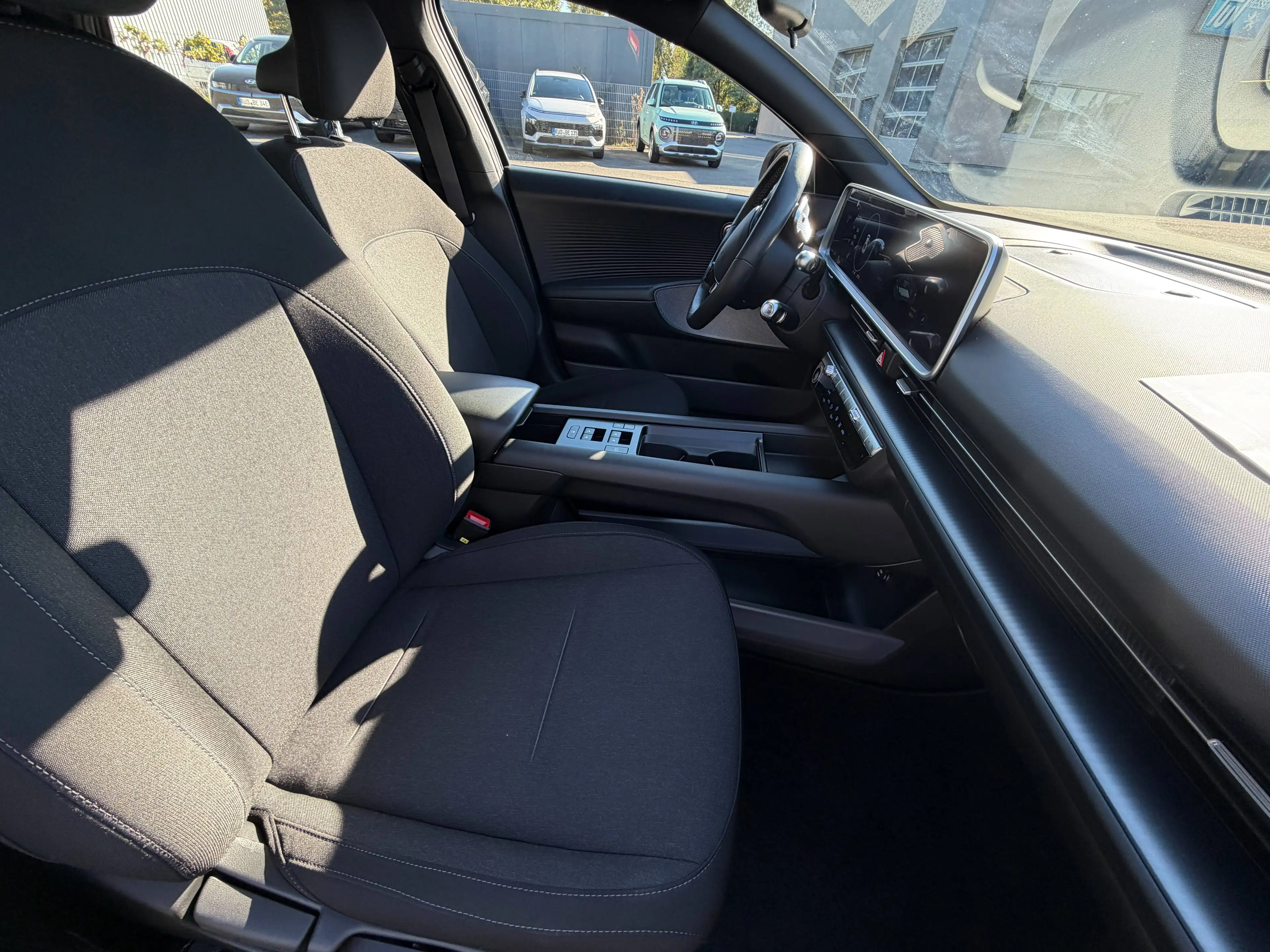 Hyundai IONIQ 6 Elektro 53kwh Heckantrieb — photo 8