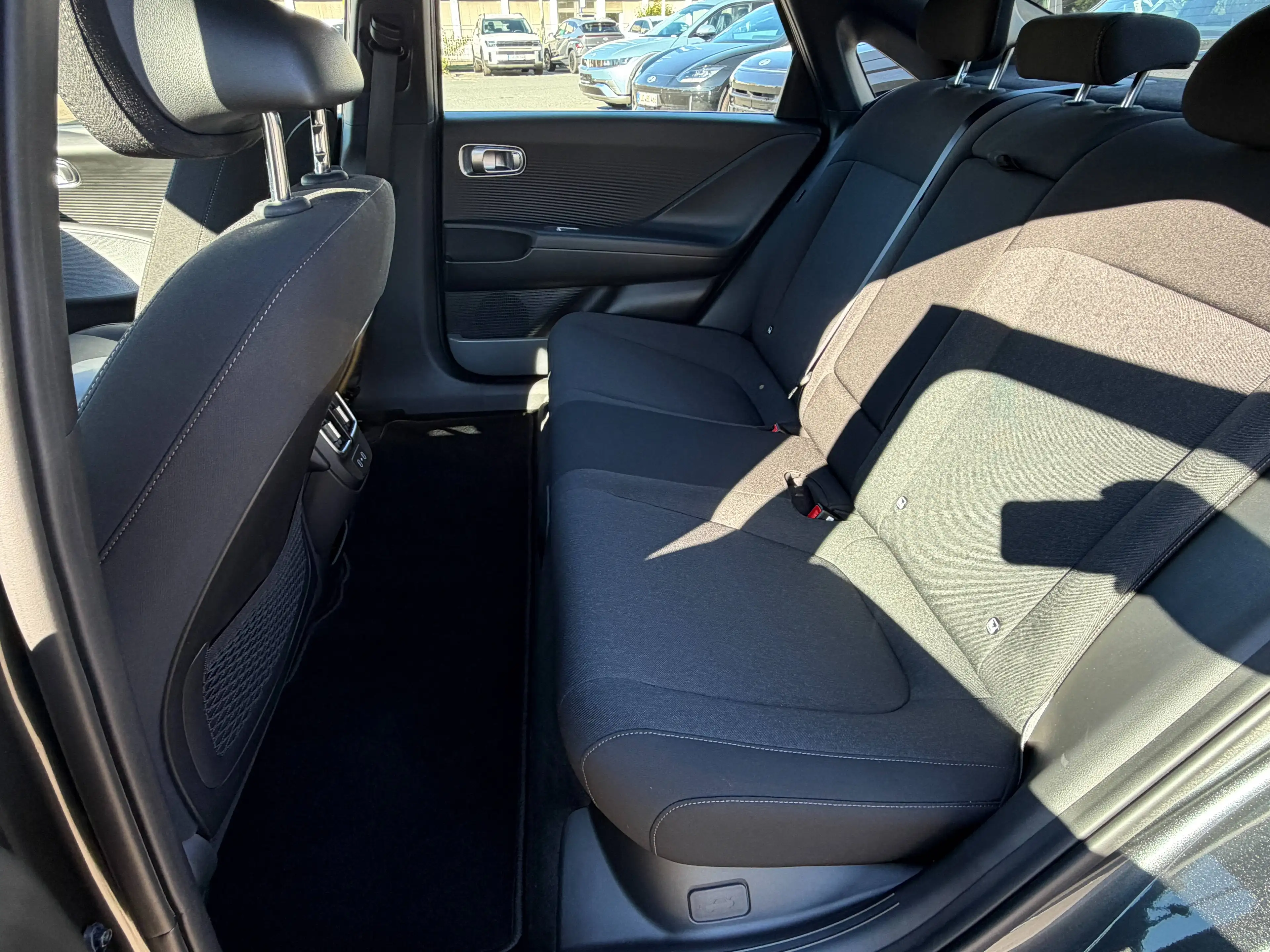 Hyundai IONIQ 6 Elektro 53kwh Heckantrieb — photo 11