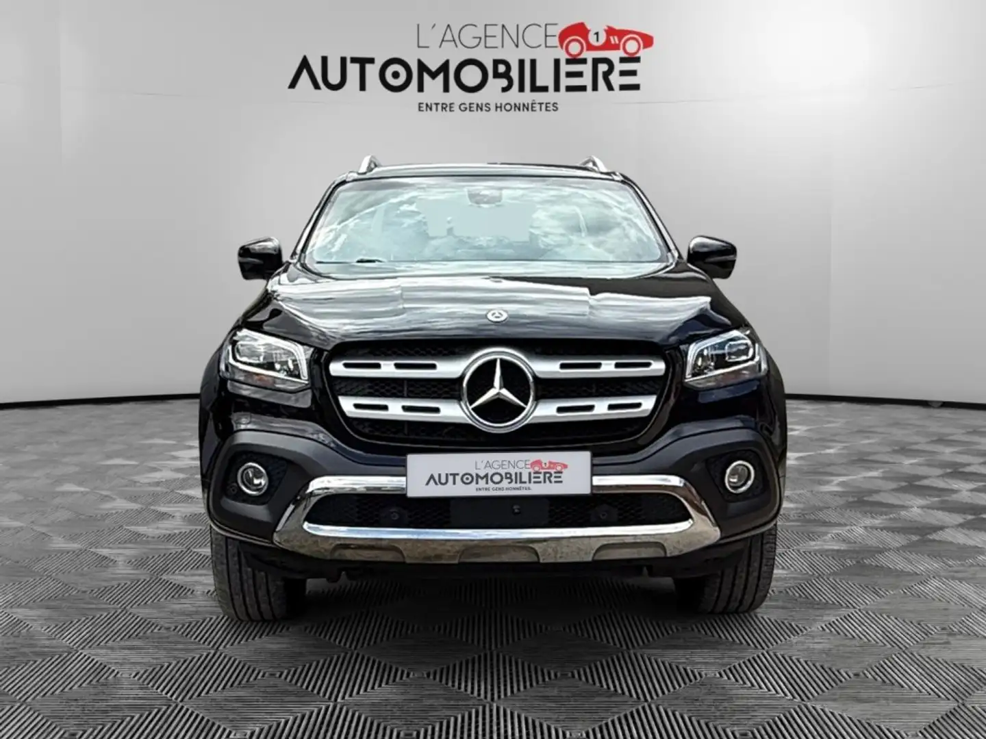 Mercedes-Benz X 350 X 350 d 4Matic Progressive AT Czarny - 2