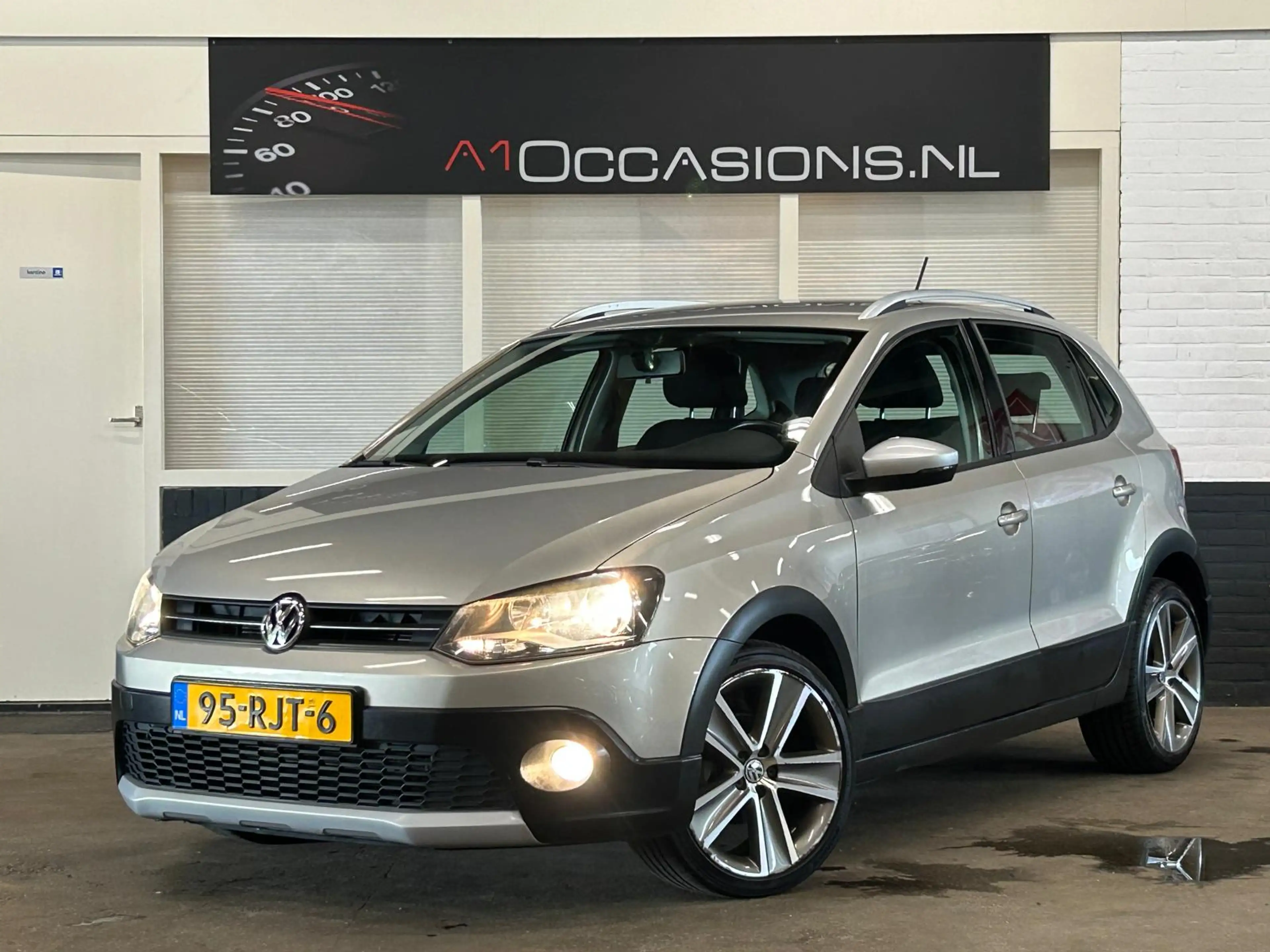 Volkswagen Polo Cross 1.2 TSI — photo 2