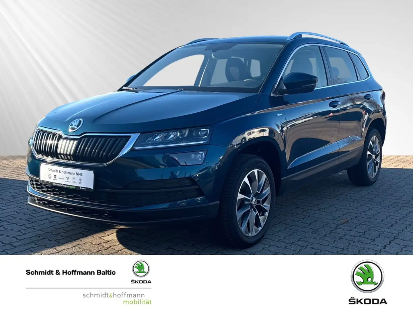Skoda Karoq 1.5 TSI ACT Clever Klima Navi Rückfahrkamera Blauw - 1