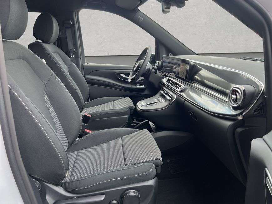 Mercedes-Benz V 250