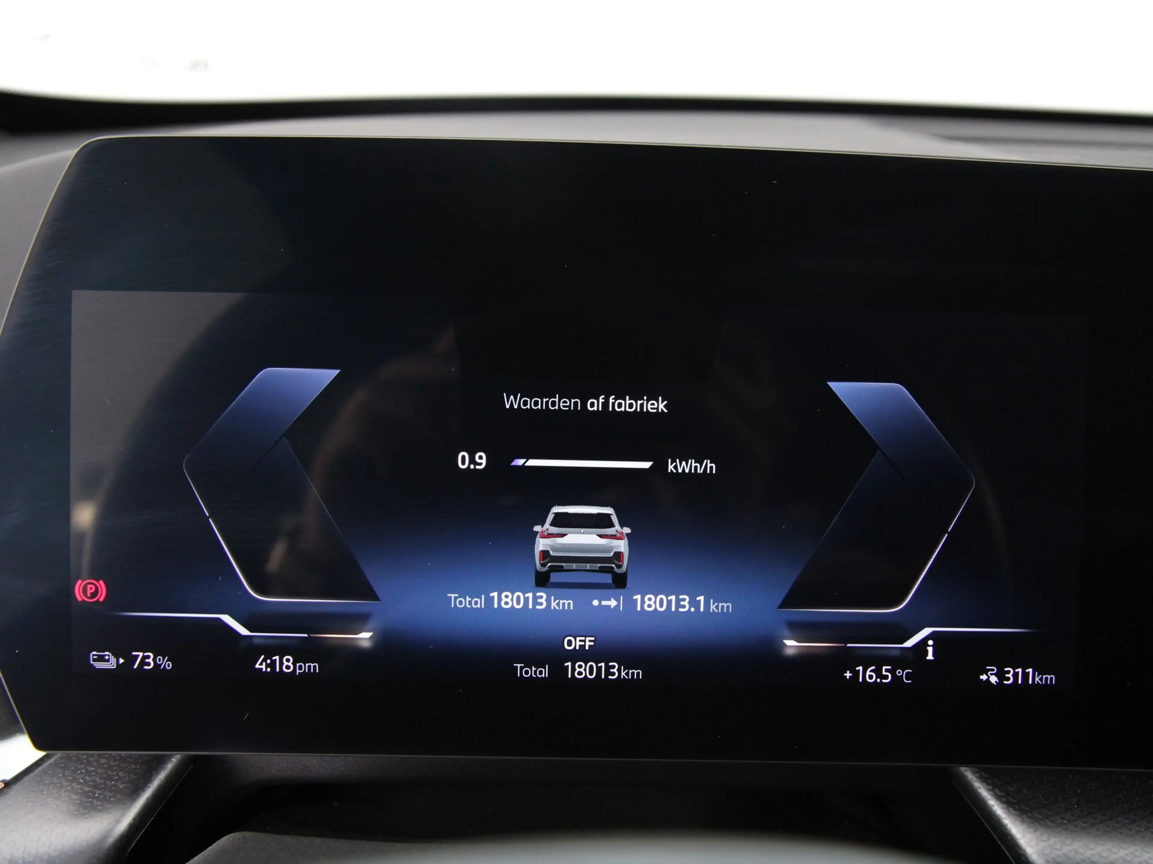 BMW iX1 eDrive20 67 kWh M Sport — photo 3