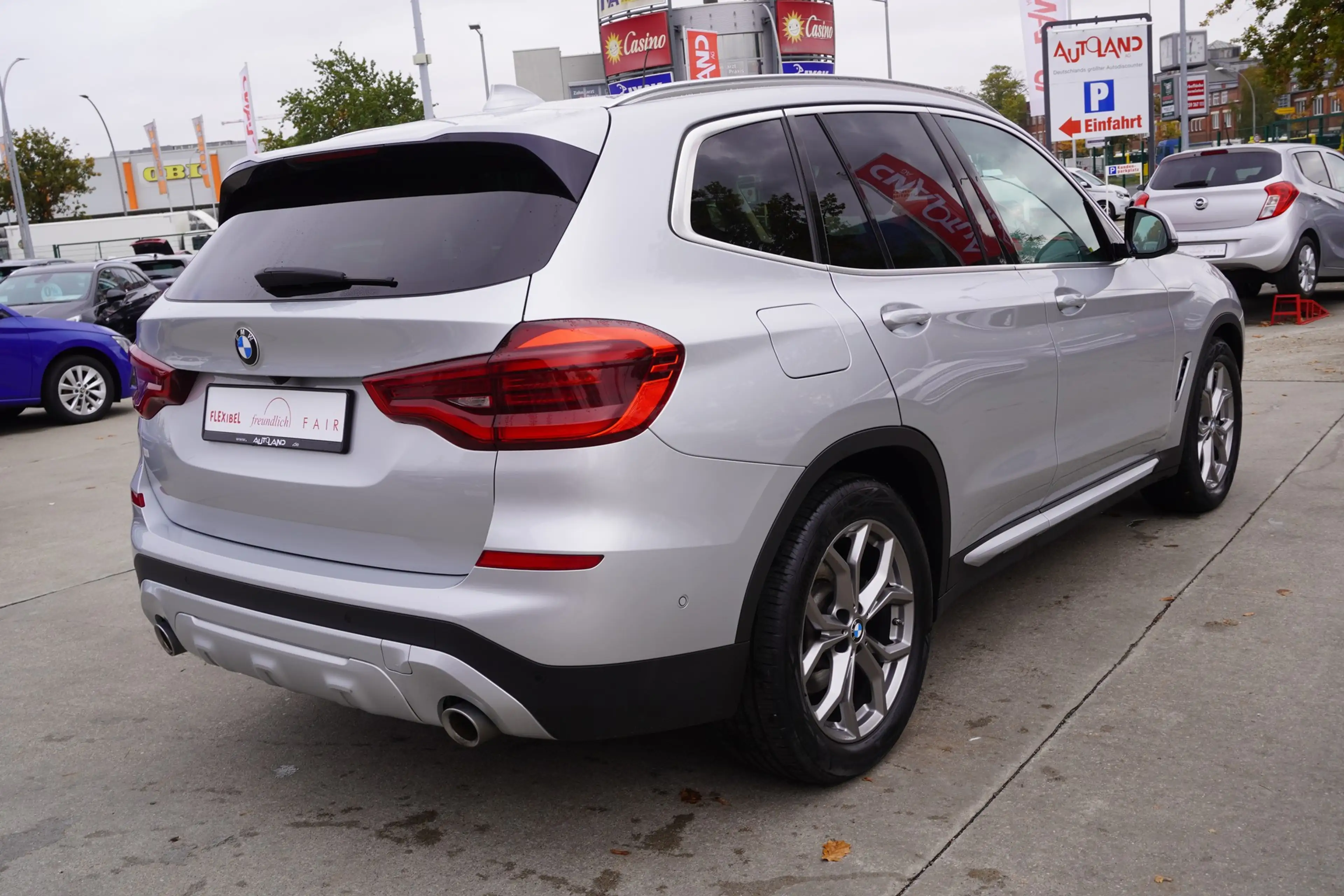 BMW X3 xDrive 20 i xLine LED Navi AHK Kamera — photo 3