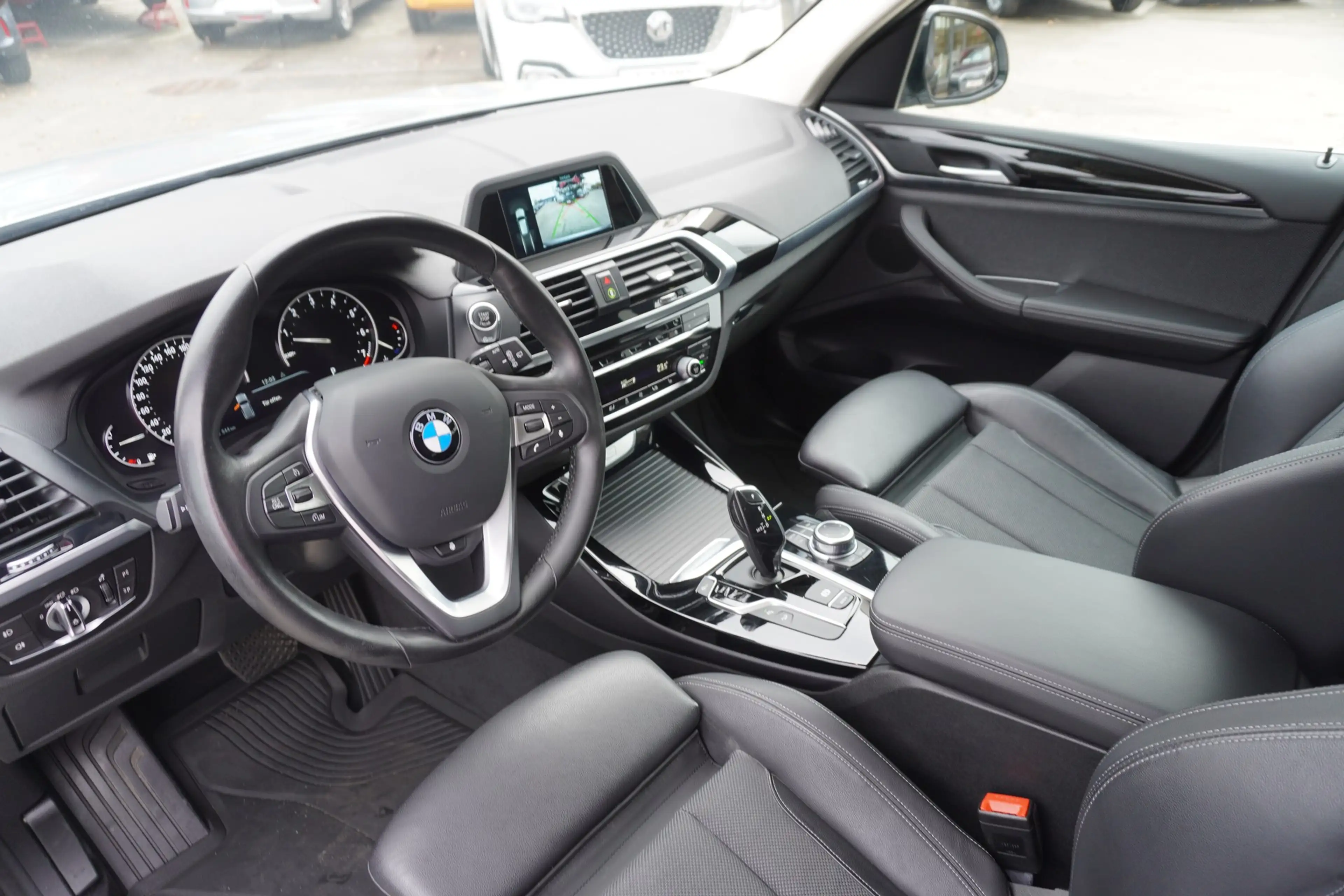 BMW X3 xDrive 20 i xLine LED Navi AHK Kamera — photo 8