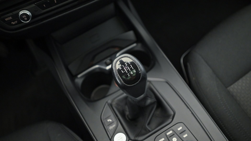 BMW 118 d F40 — photo 14