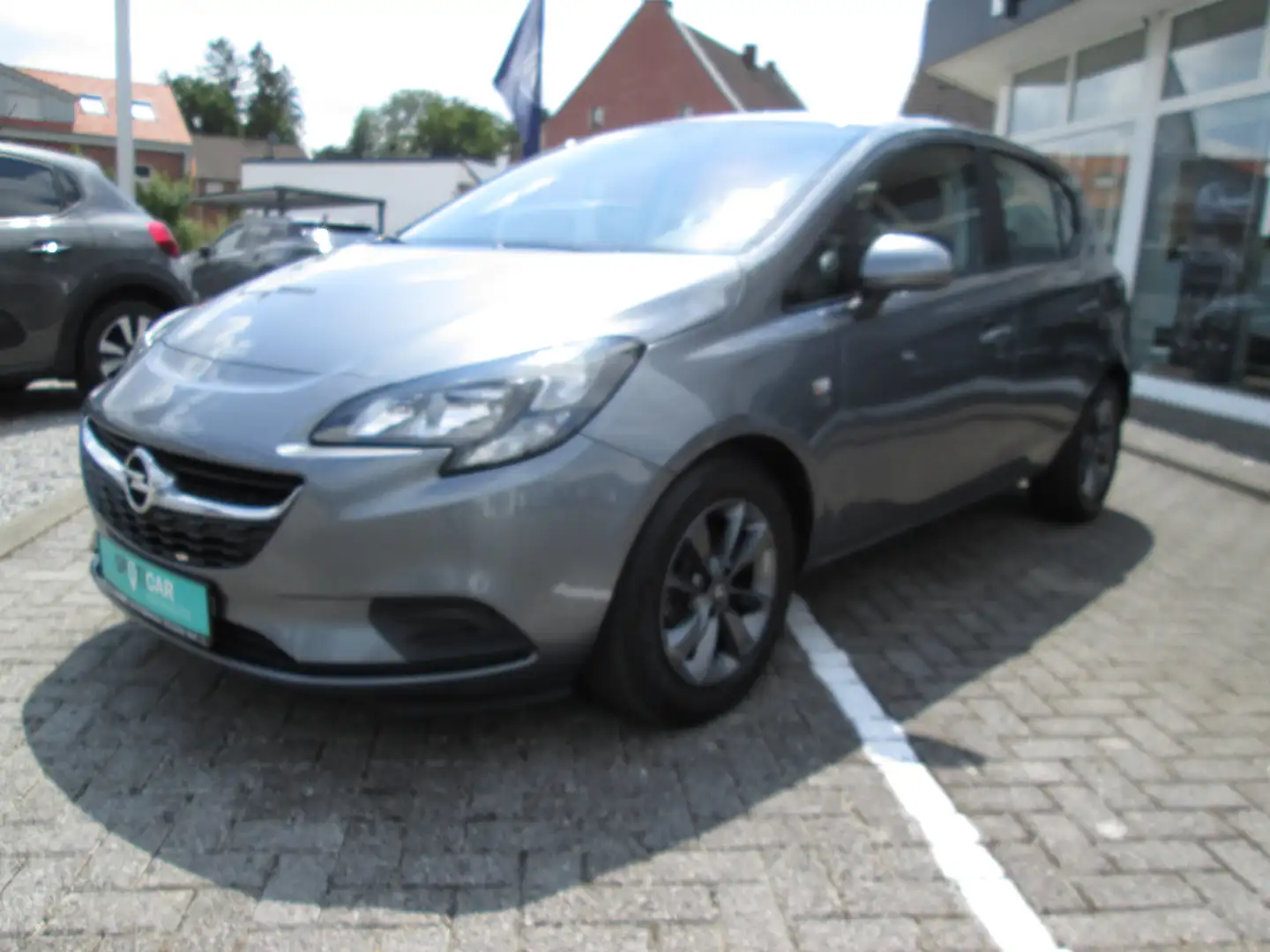 Opel Corsa 1.4 Edition 120 Grijs - 1