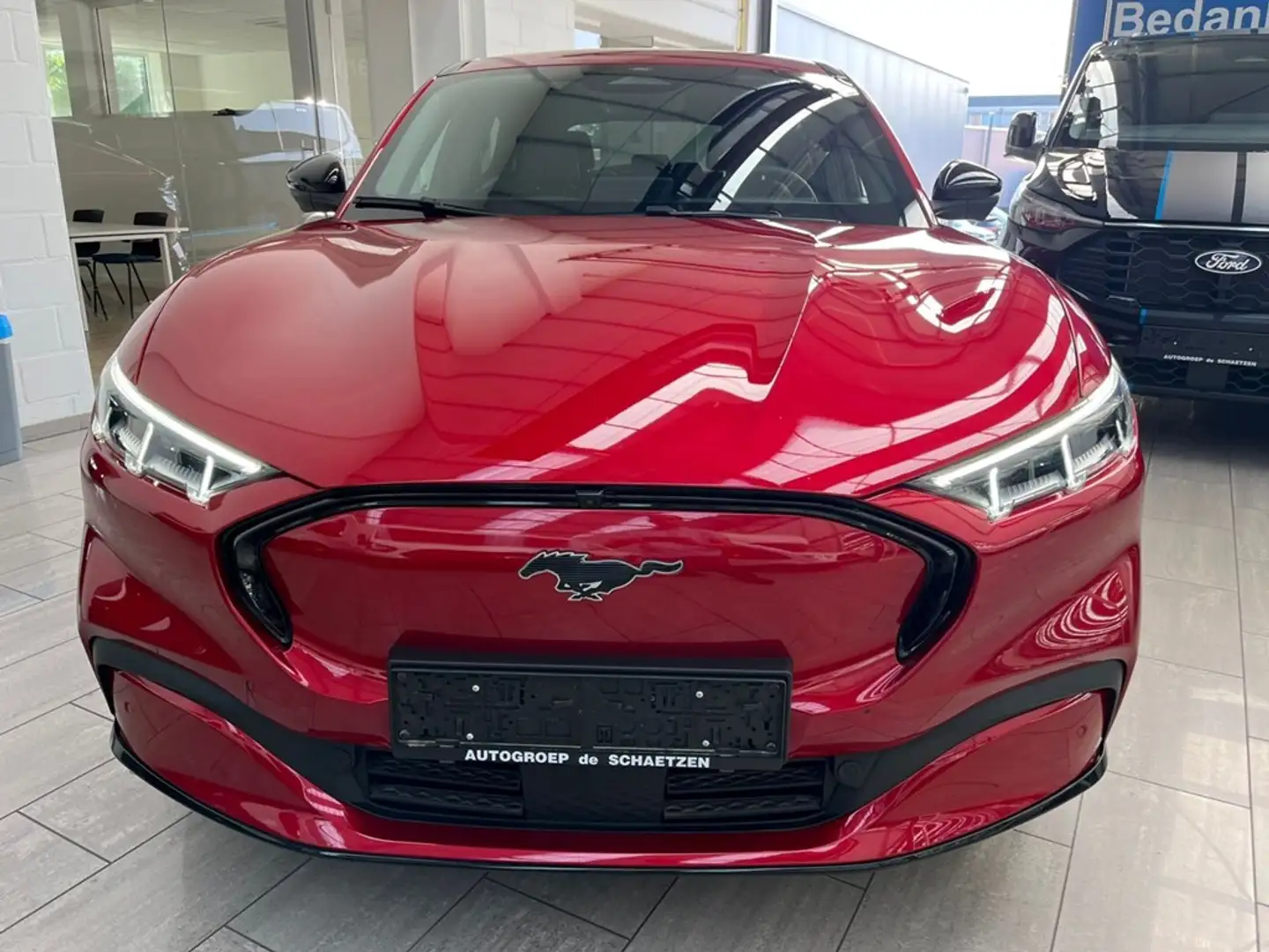 Ford Mustang 76 kWh Premium AWD Kırmızı - 2