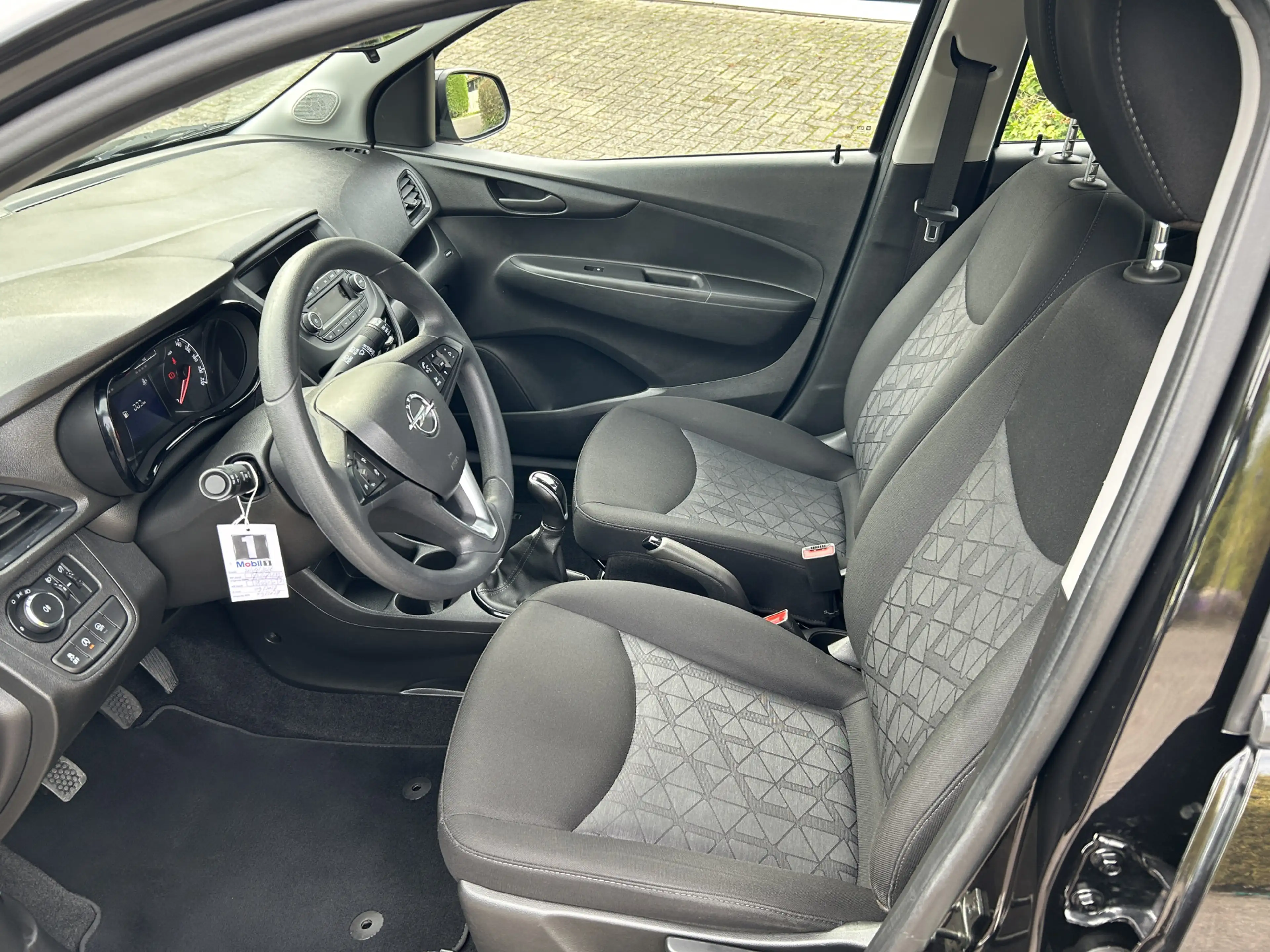 Opel Karl 1.0 ecoFLEX 120 Jaar Edition — photo 10