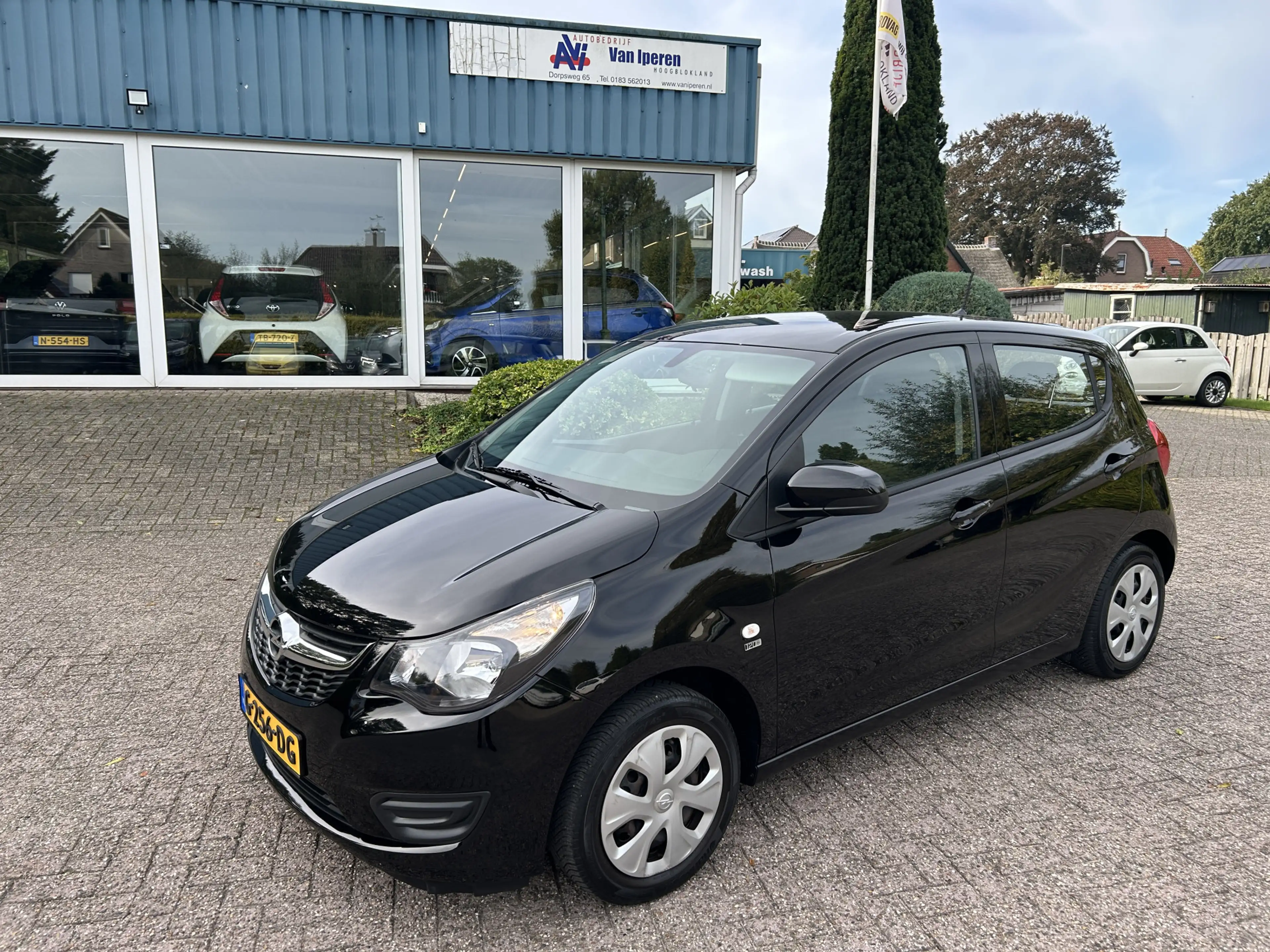 Opel Karl 1.0 ecoFLEX 120 Jaar Edition — photo 3