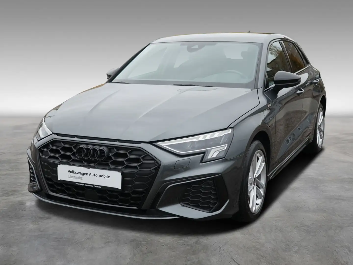 Audi A3 45 1.4 TFSI e S line LED CarPlay Grau - 2