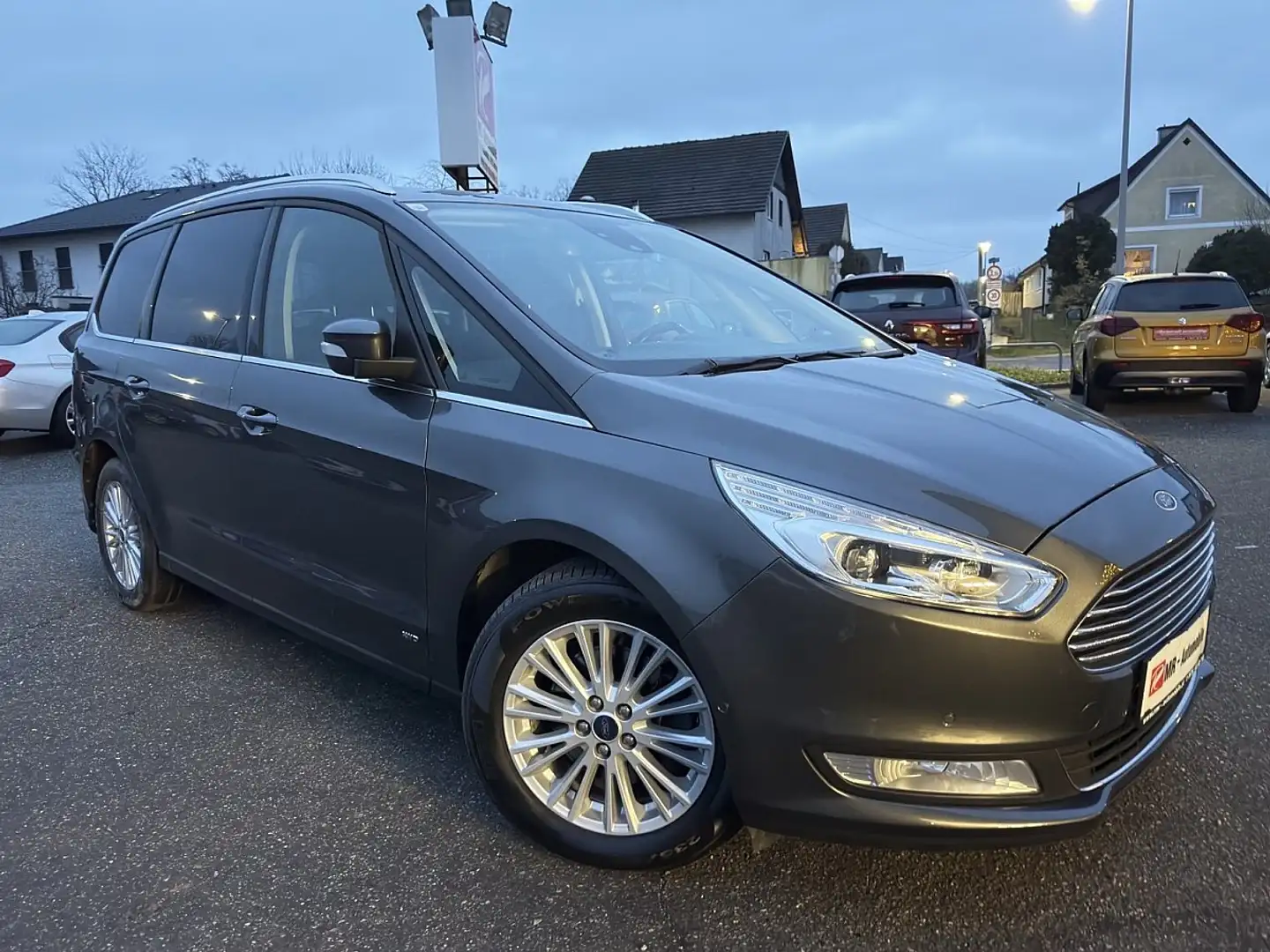 Ford Galaxy 2,0 EcoBlue SCR AWD Titanium Aut. Grau - 1