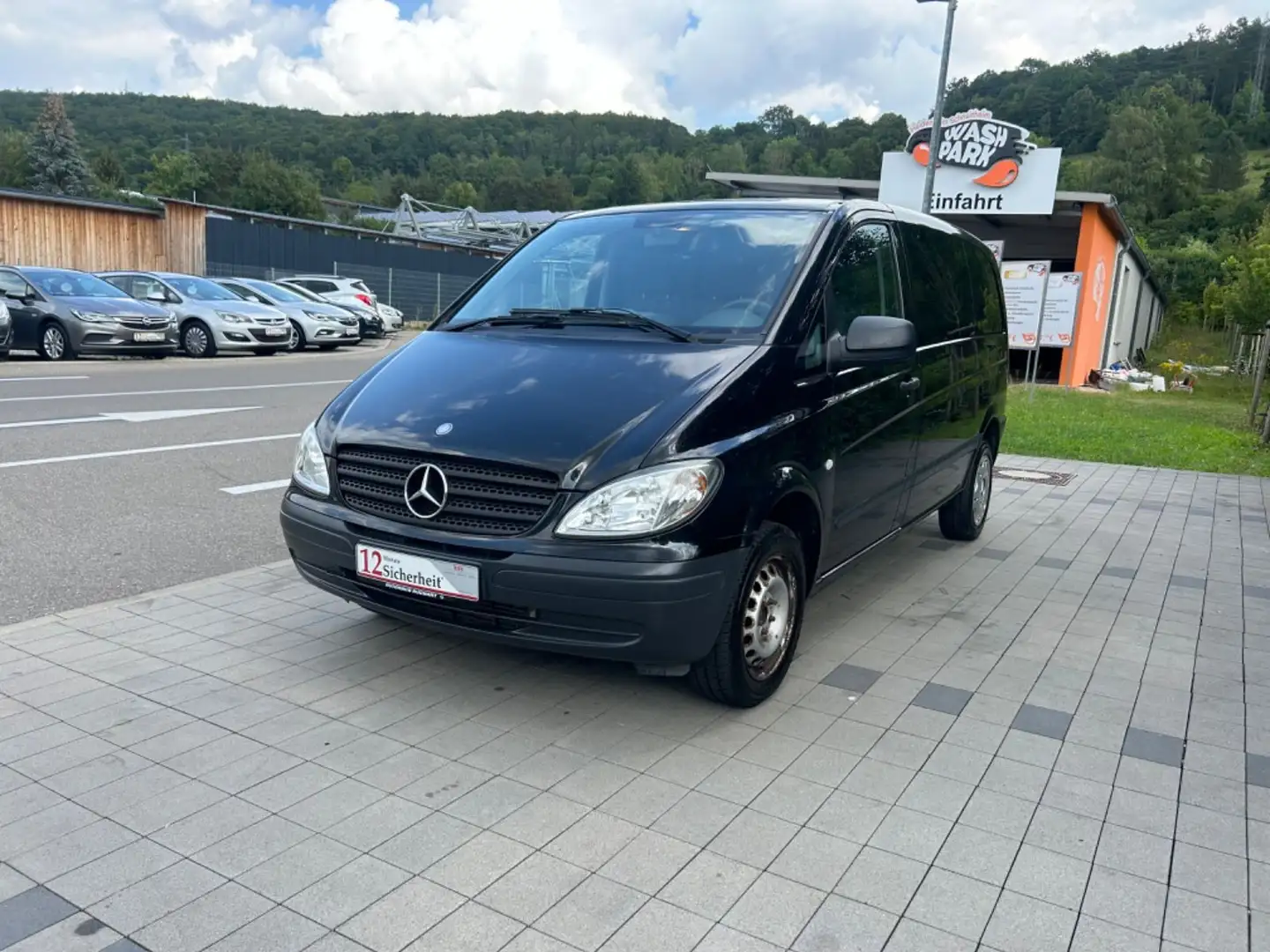Mercedes-Benz Vito Kasten 115 CDI kompakt*AUTOMATIK*TÜV-NEU* Negro - 1