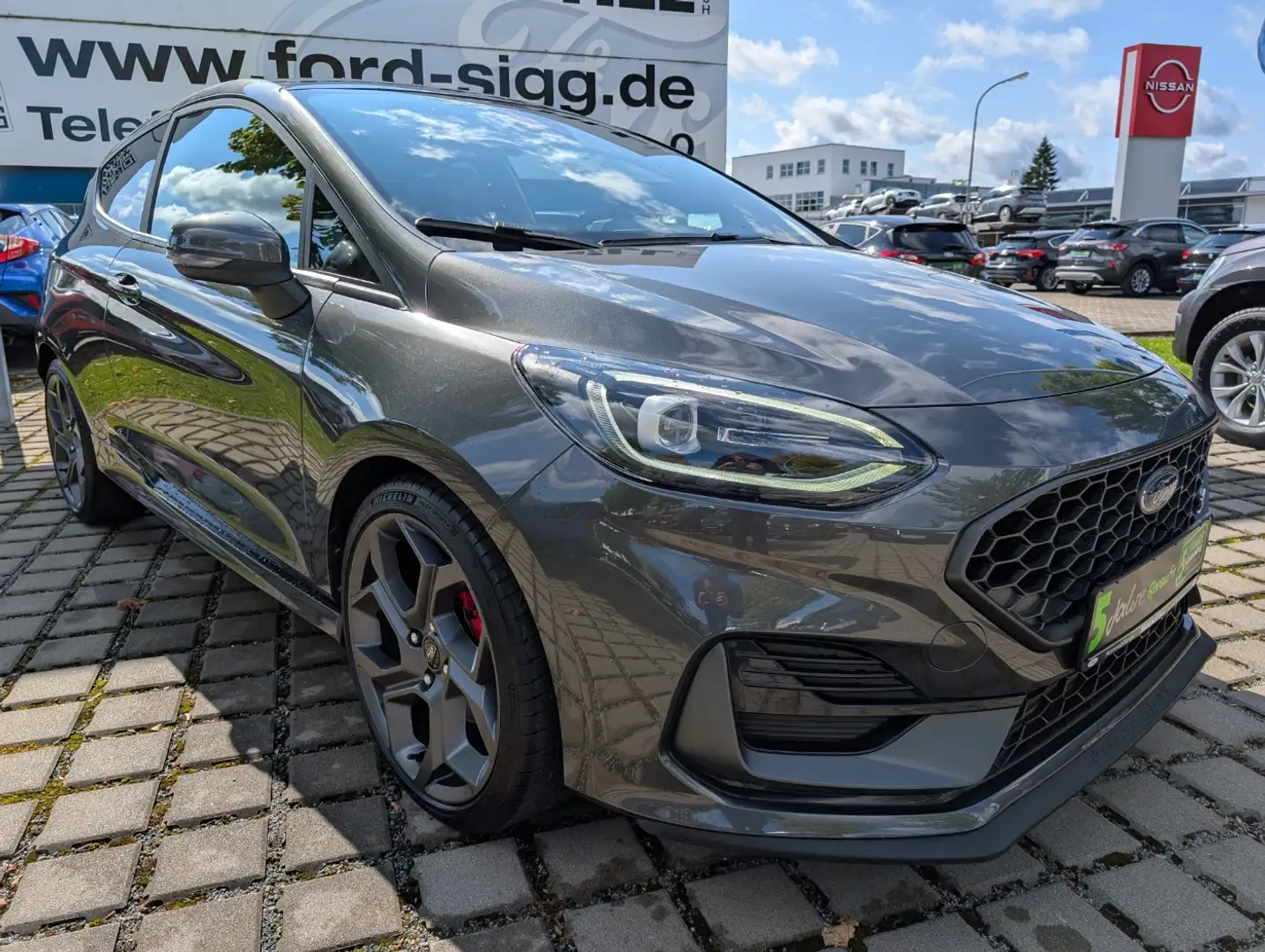 Ford Fiesta 1.5 ST X PANO*LED*B&O*NAV*SHZ*CAM*PERFORMANCE Gris - 2