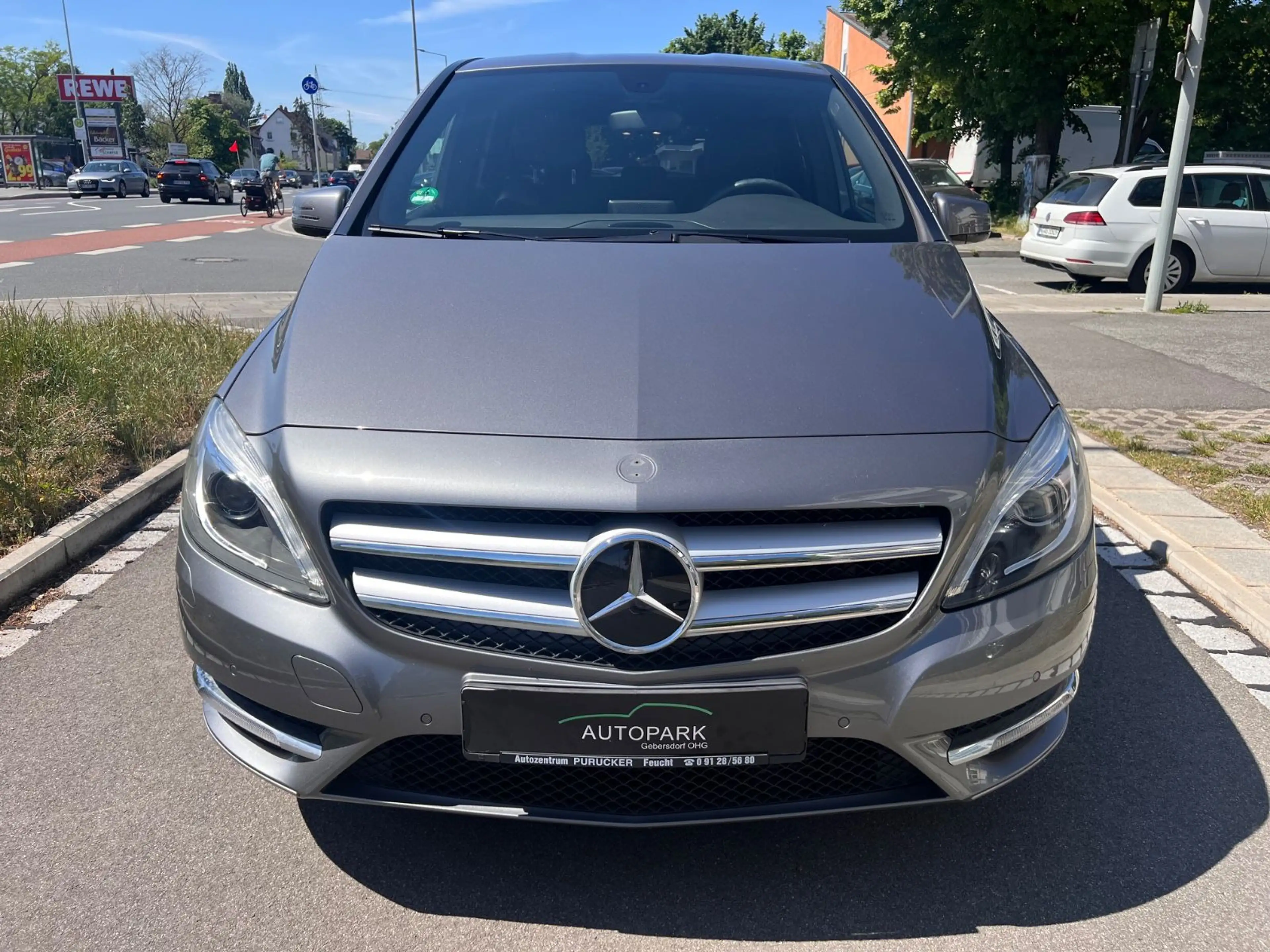 Mercedes-Benz B 180 /Xenon/SHZ/Klima/PDC/Tempomat — photo 5