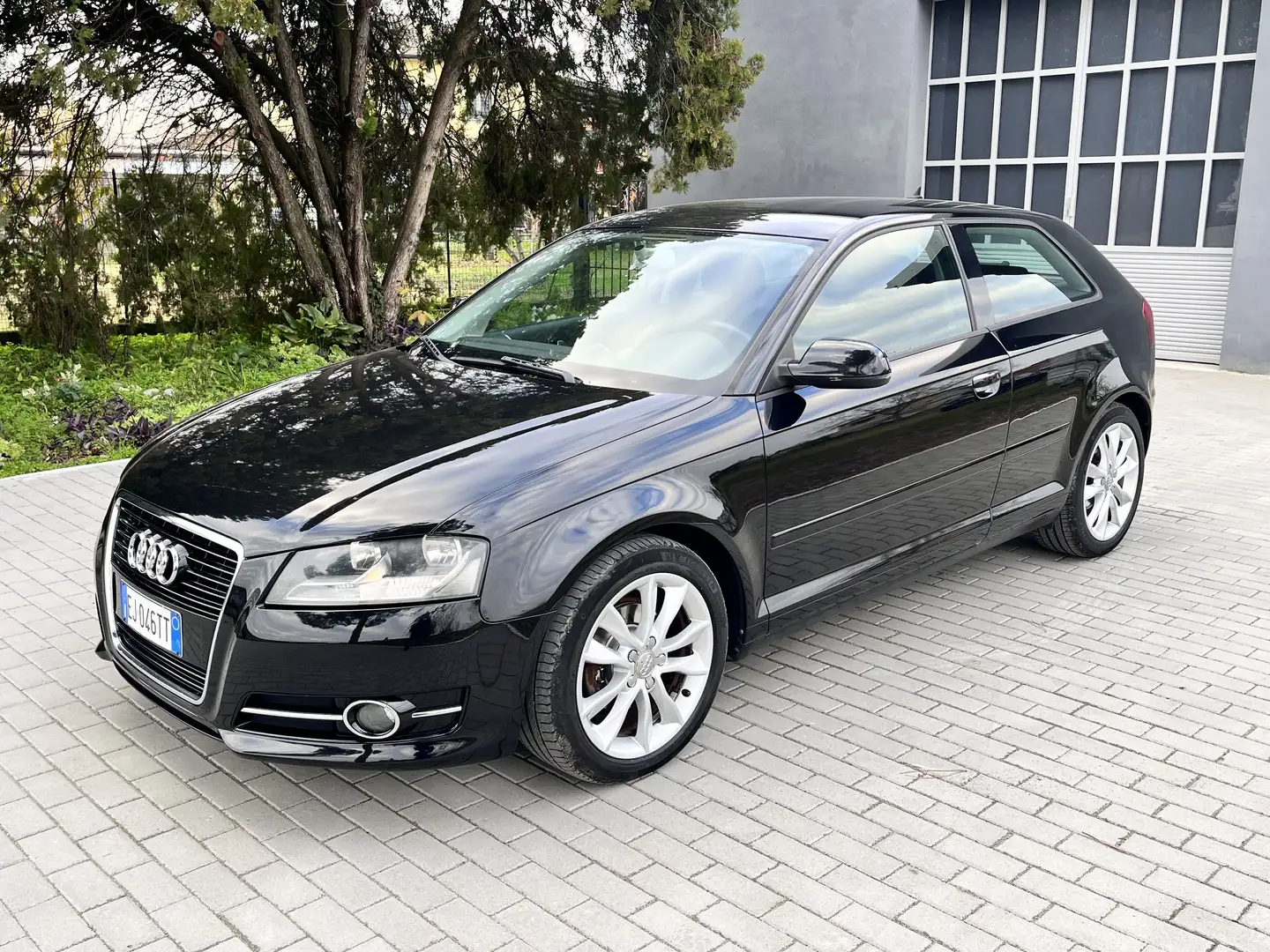 Audi A3 1.6 tdi Attraction - 1