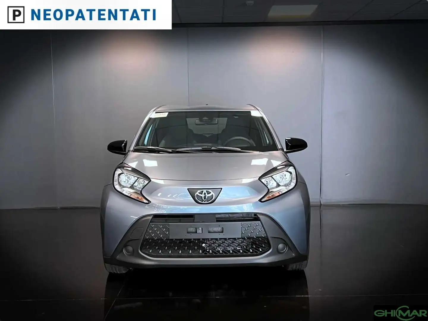 Toyota Aygo X 1.0 VVT-i 72 CV 5 porte Active - 1