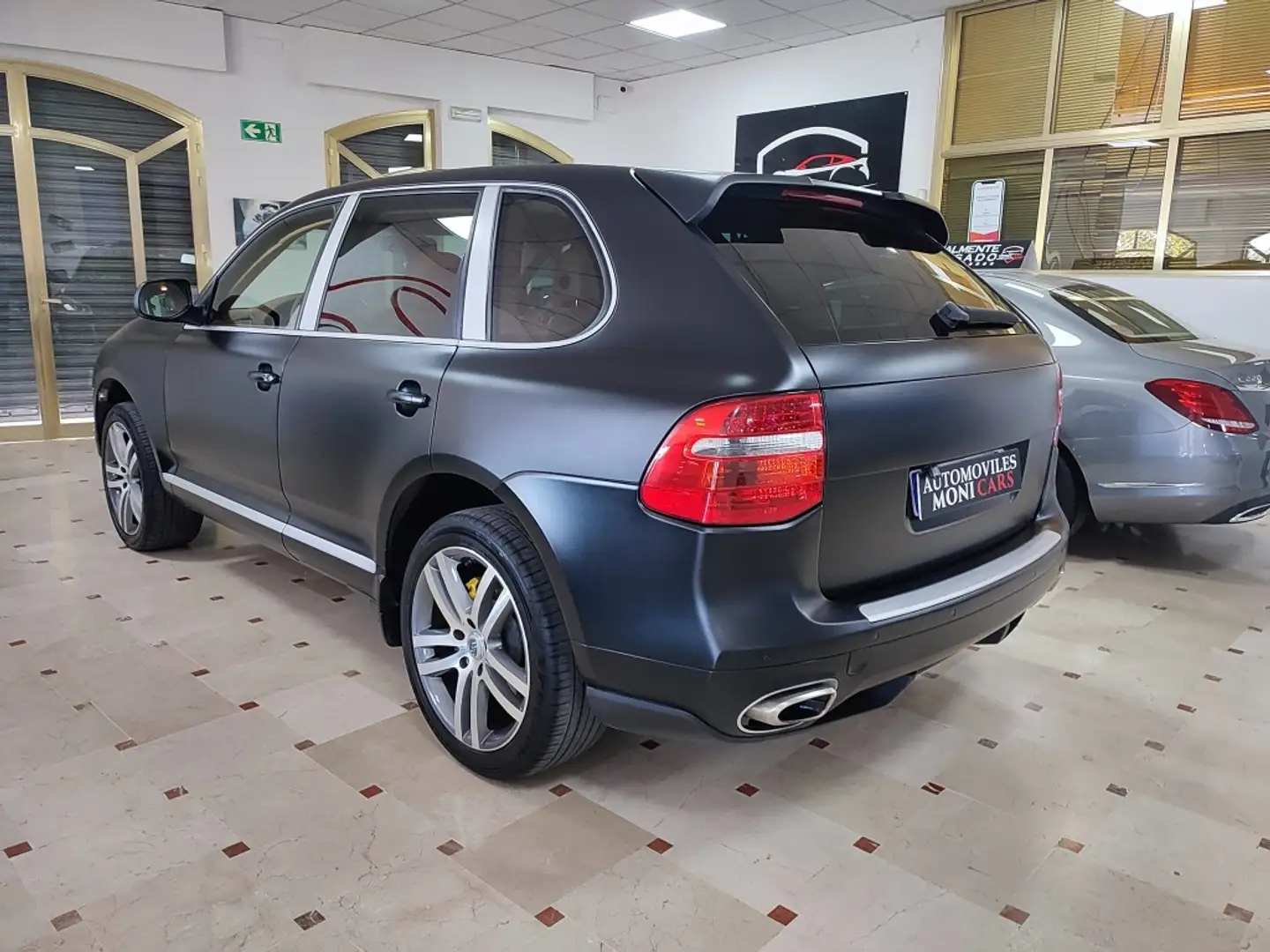 Porsche Cayenne Nero - 2