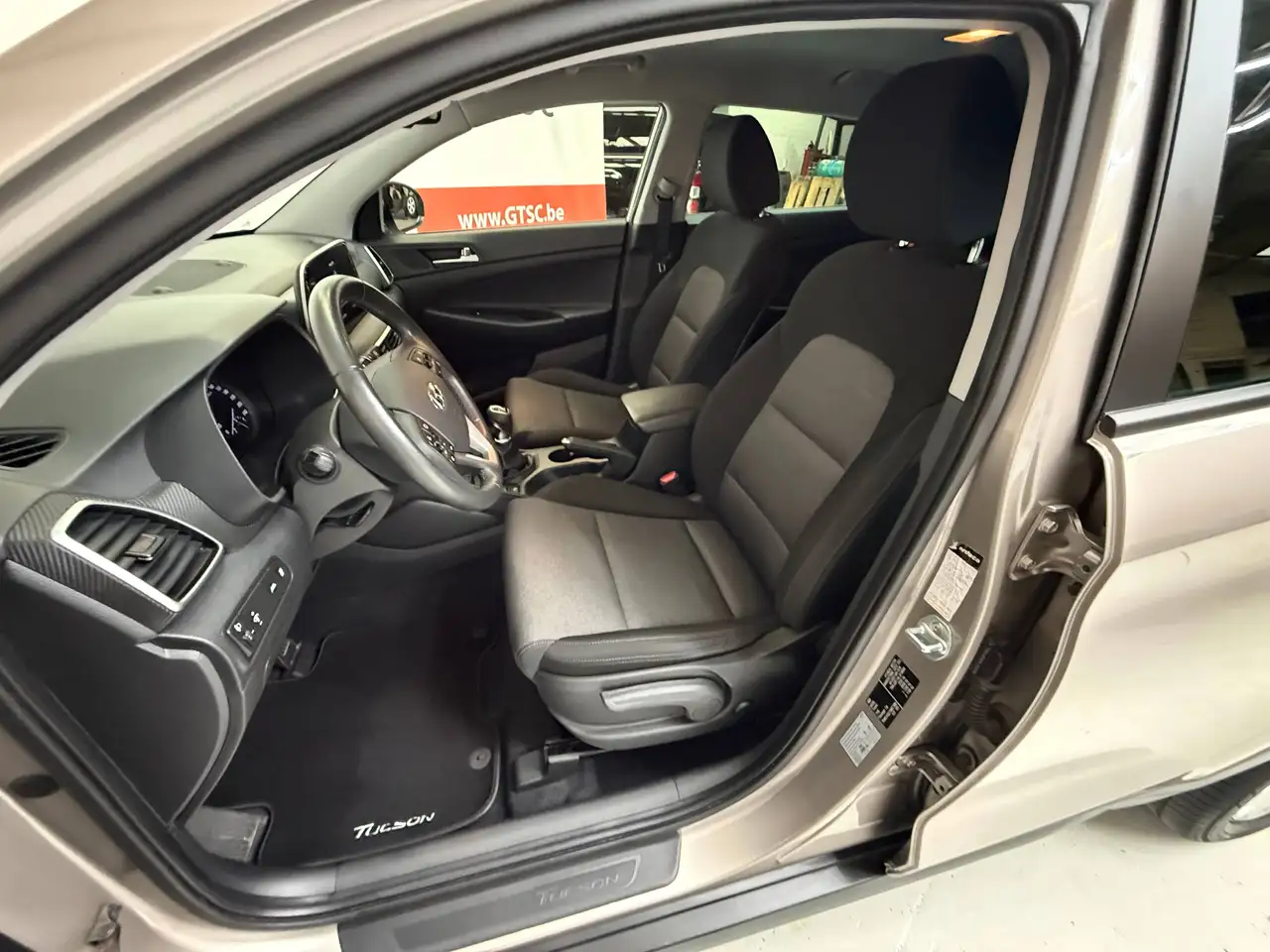 Hyundai TUCSON 1.6 GDi 2WD Style Navi lane assist Camera carplay Stoelverwarming Verduisterde ramen, миниатюра 13