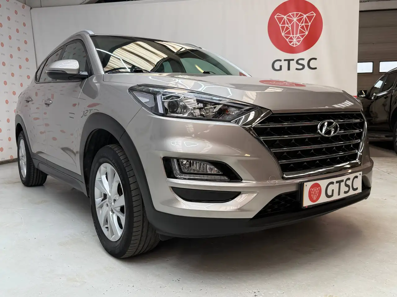 Hyundai TUCSON 1.6 GDi 2WD Style Navi lane assist Camera carplay Stoelverwarming Verduisterde ramen, миниатюра 6