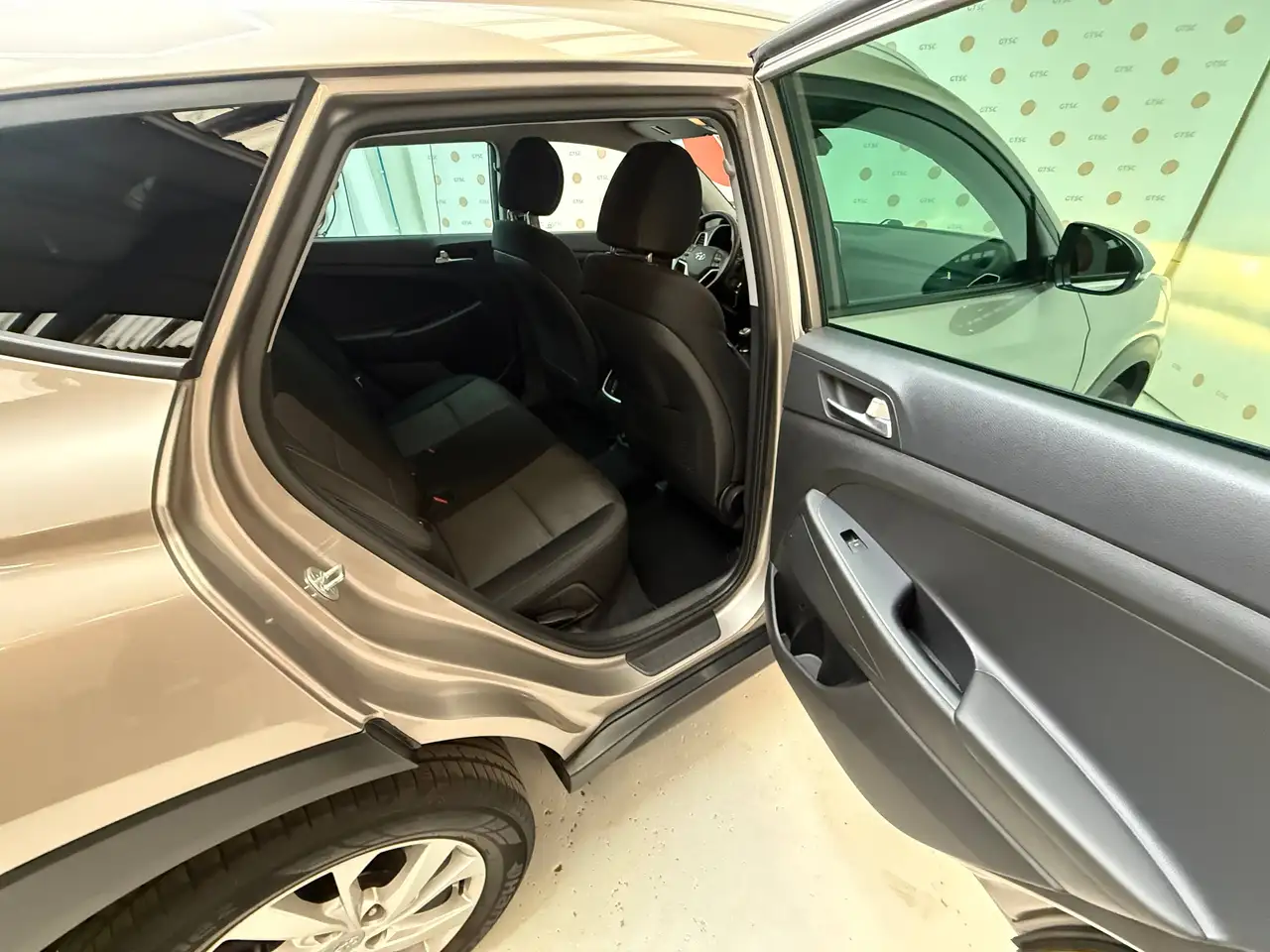 Hyundai TUCSON 1.6 GDi 2WD Style Navi lane assist Camera carplay Stoelverwarming Verduisterde ramen, миниатюра 24