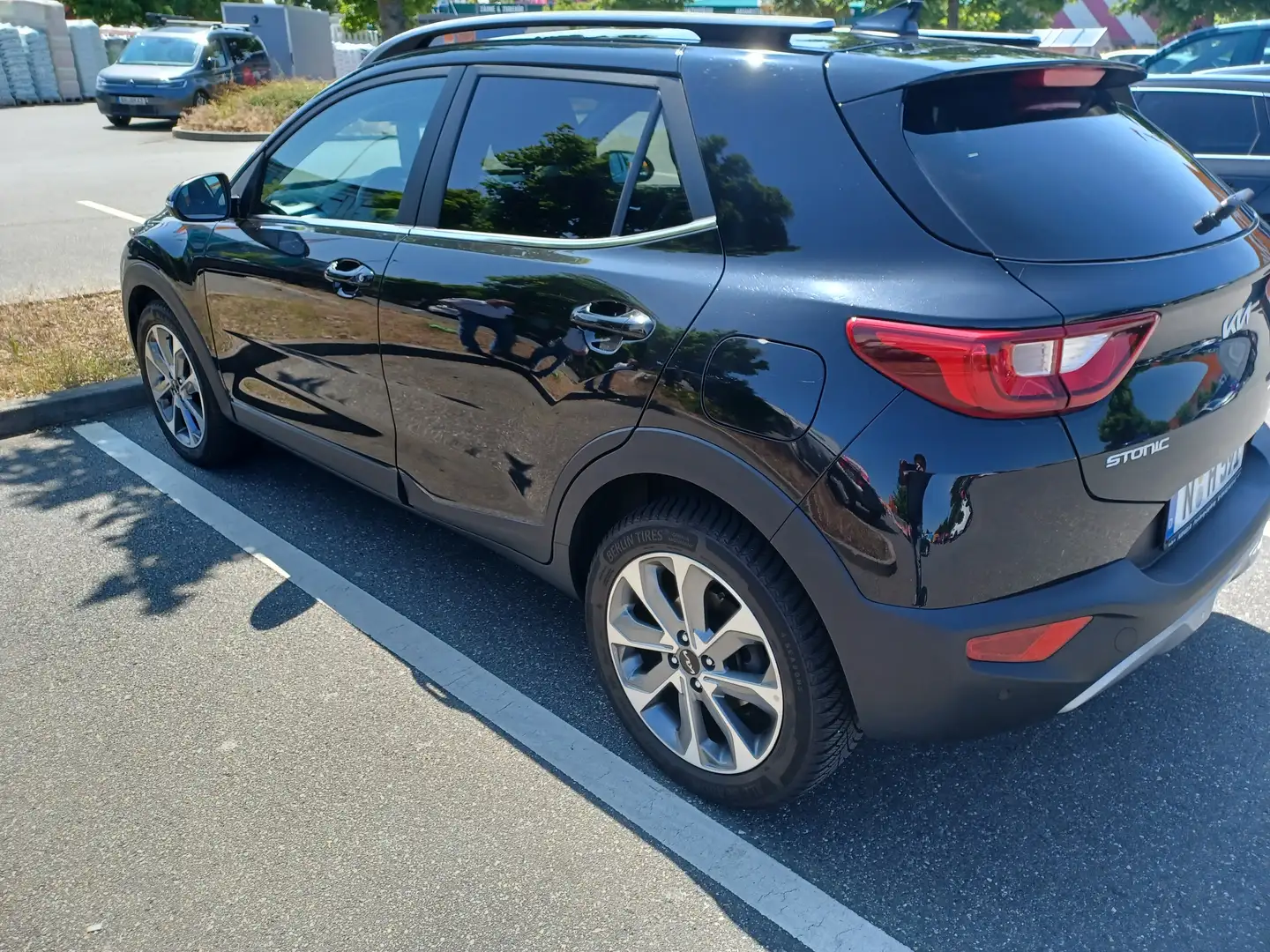 Kia Stonic 1.0 T-GDI OPF Mild Hybrid DCT7 Platinum Schwarz - 2