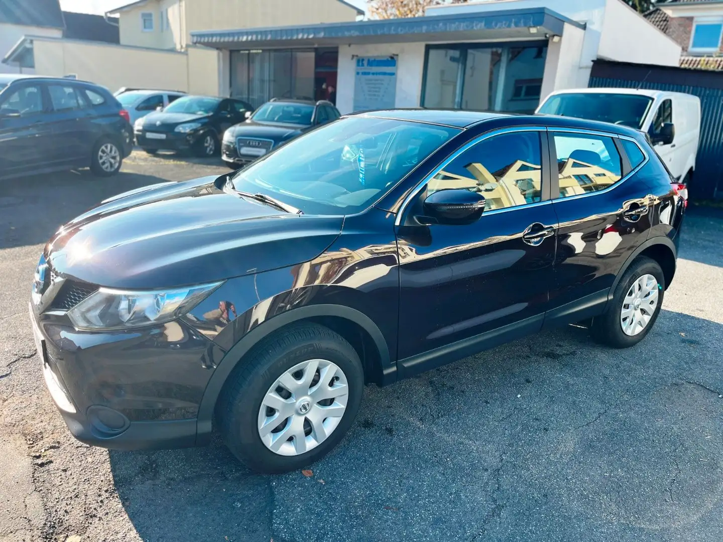 Nissan Qashqai 1.2 DIG-T *PDC*2.Hd*gepfl.* Fialová - 1