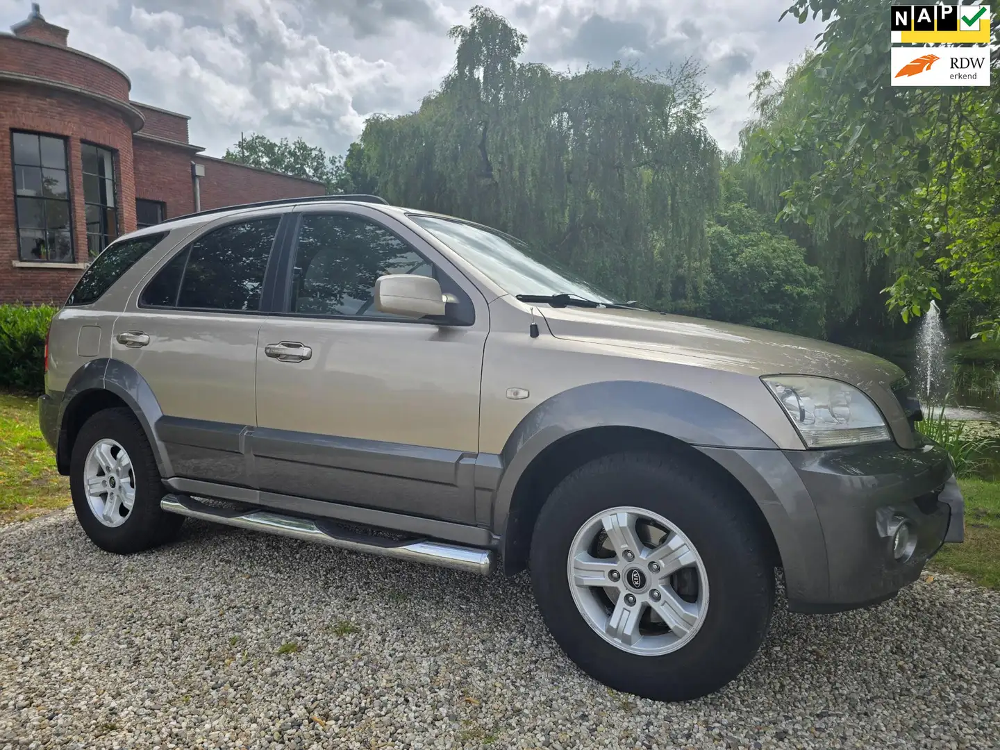 Kia Sorento 2.4i EX AIRCO *apk:01-2026* Grijs - 1