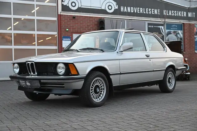 BMW 318 i E21 *2.HD*WENIG KM*TOP ZUSTAND*GARANTIE*