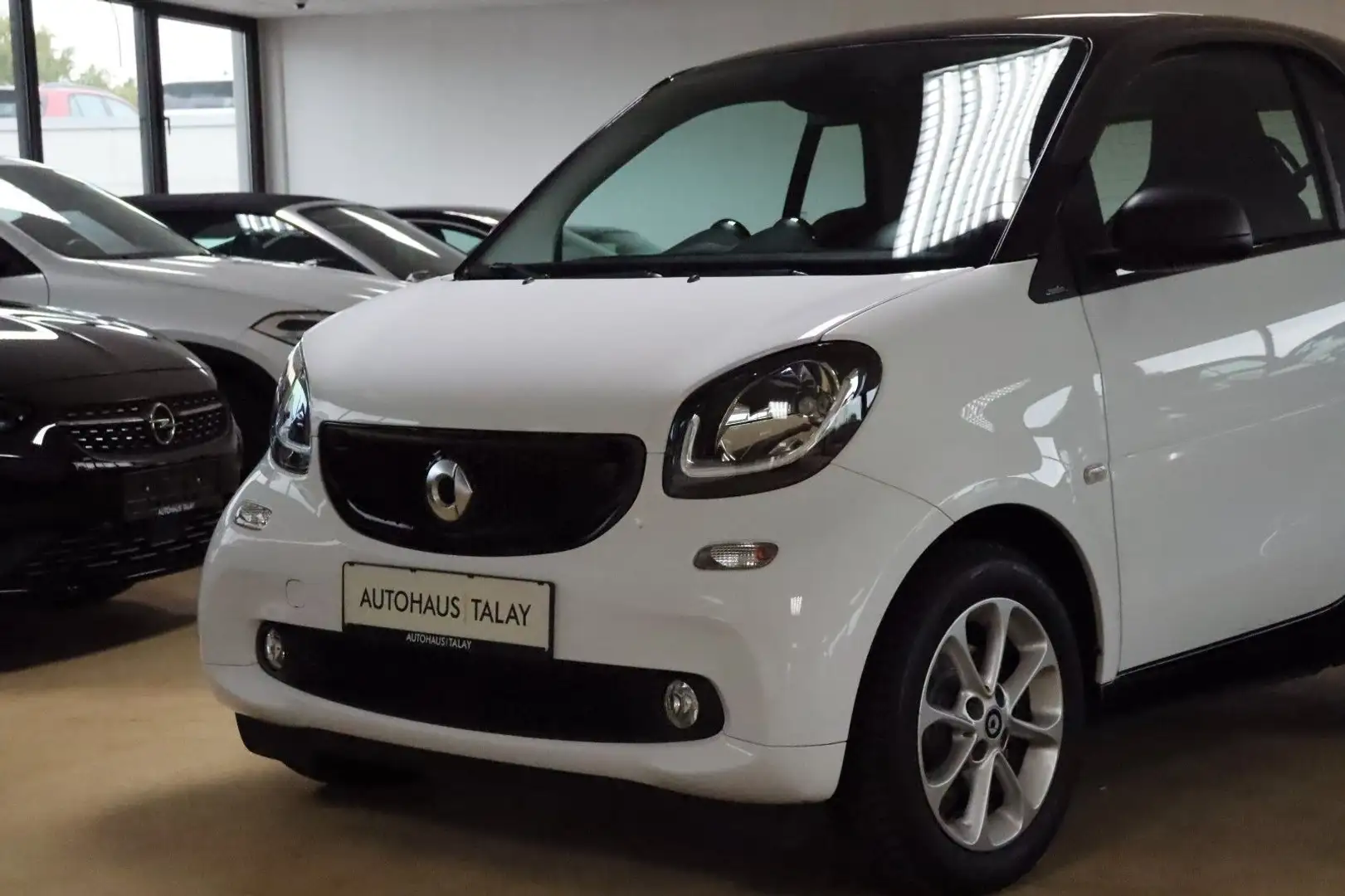 smart forTwo fortwo coupe Sitzhzg.*Pano*LED Negru - 2