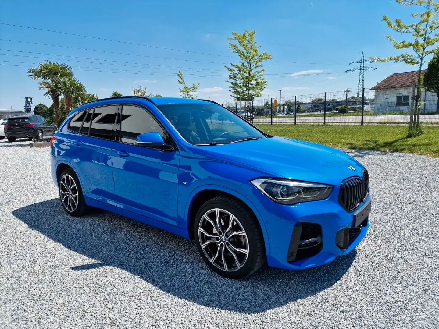 BMW X1 xDrive25e M-Sport,Leder,Navi.,AHK,H&K,Parkass Bleu - 1