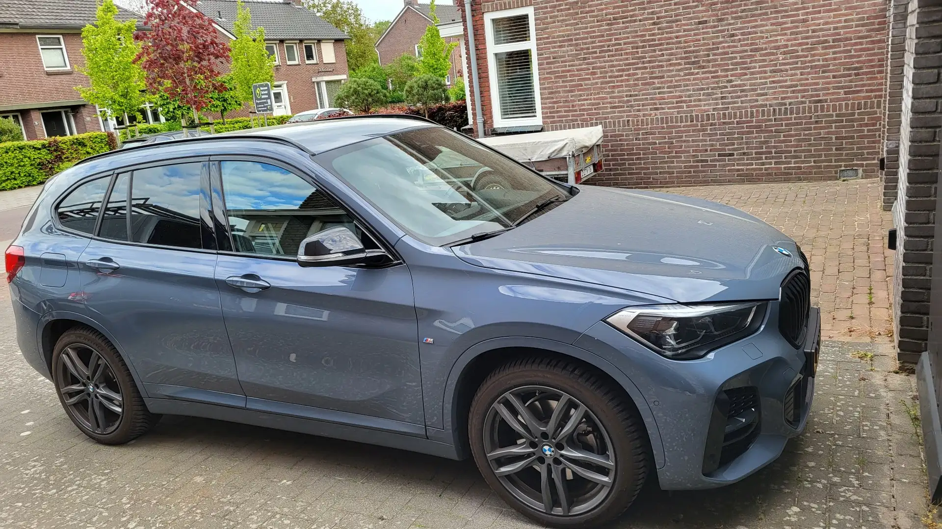 BMW X1 eDr. Edition Grijs - 1