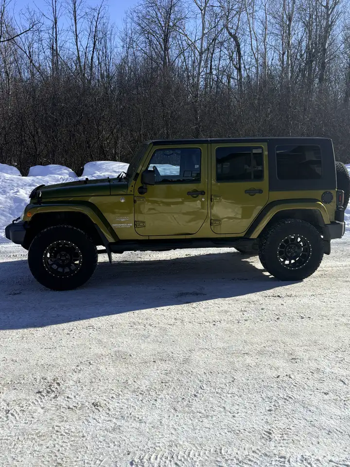 Jeep Wrangler снимка Jeep Wrangler