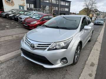 Avensis SW 1.6i Skyview
