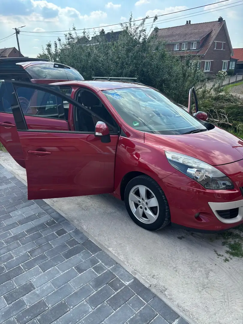 Renault Scenic 1.6i 16v Family - 1
