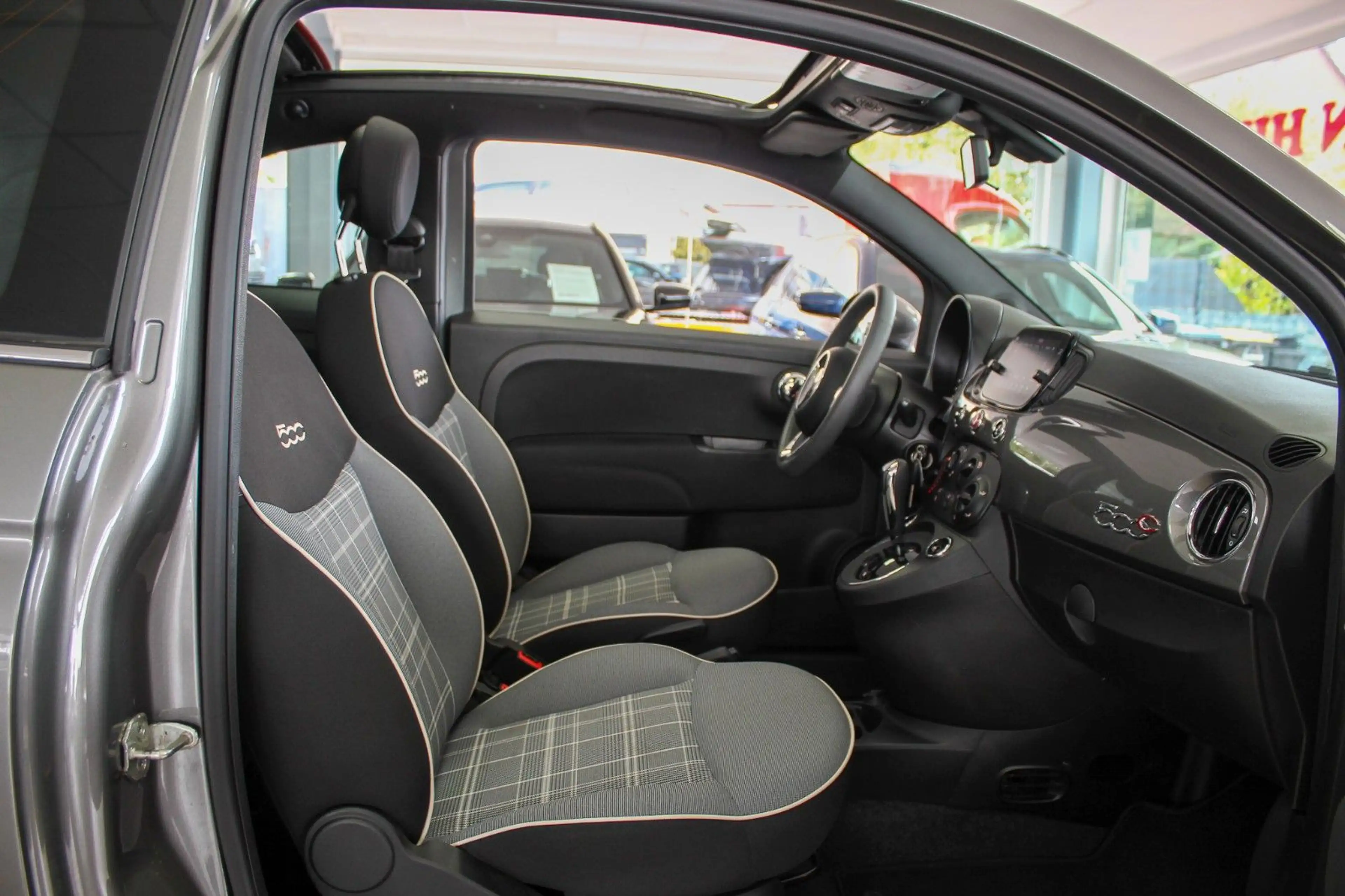 Fiat 500C 1.2 Automatik Lounge PDC CarPlay Top! — photo 10