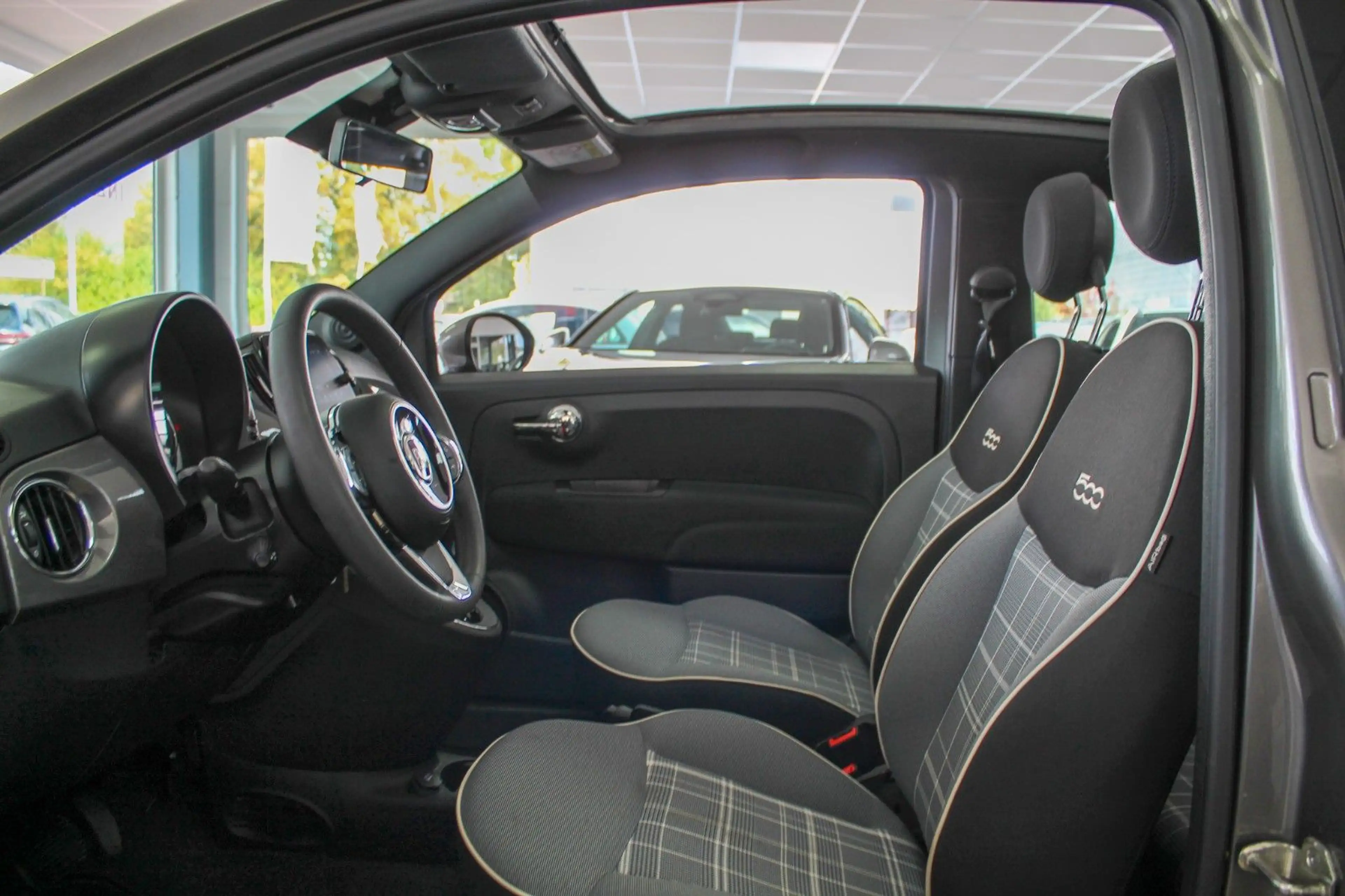 Fiat 500C 1.2 Automatik Lounge PDC CarPlay Top! — photo 9