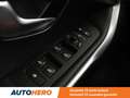 Volvo V40 2.0 D3 R-Design Zwart - thumbnail 16