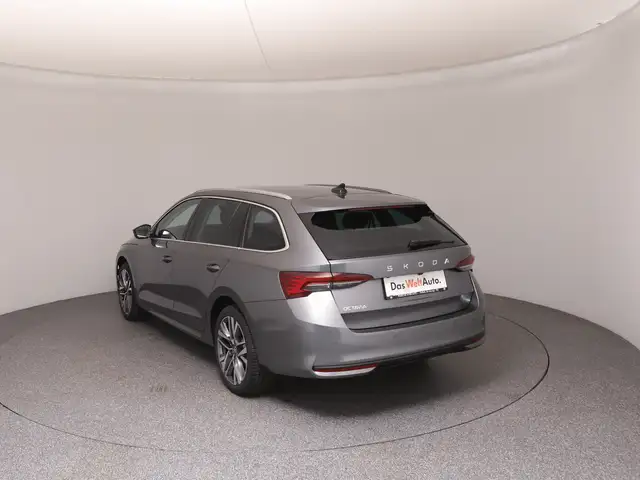 Skoda Octavia view 5