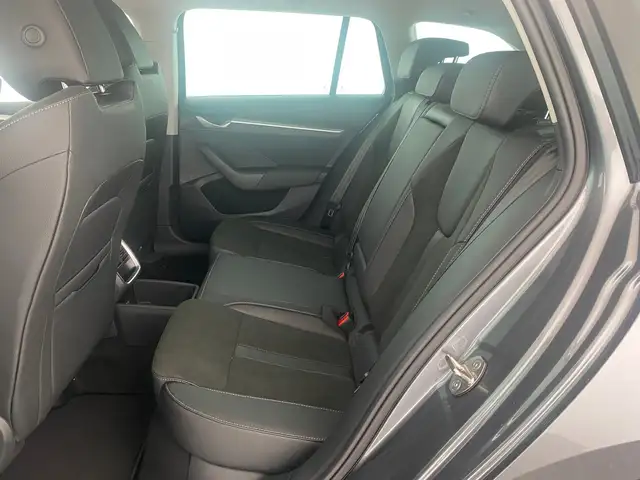 Skoda Octavia view 11