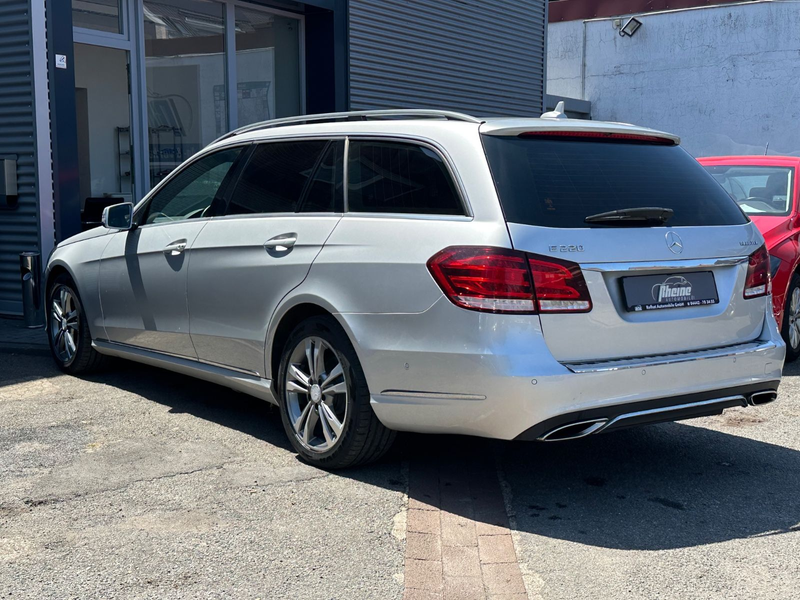 Mercedes-Benz E 220 T BlueTec*MULTIBEAM*AVANTGARDE*LED*SHZ*9G* — photo 12