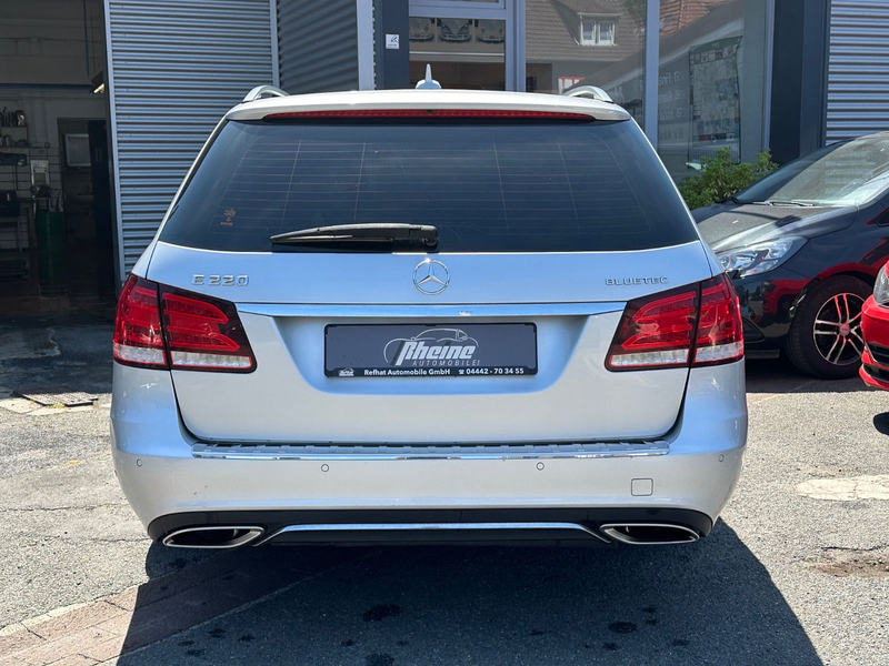 Mercedes-Benz E 220 T BlueTec*MULTIBEAM*AVANTGARDE*LED*SHZ*9G* — photo 11